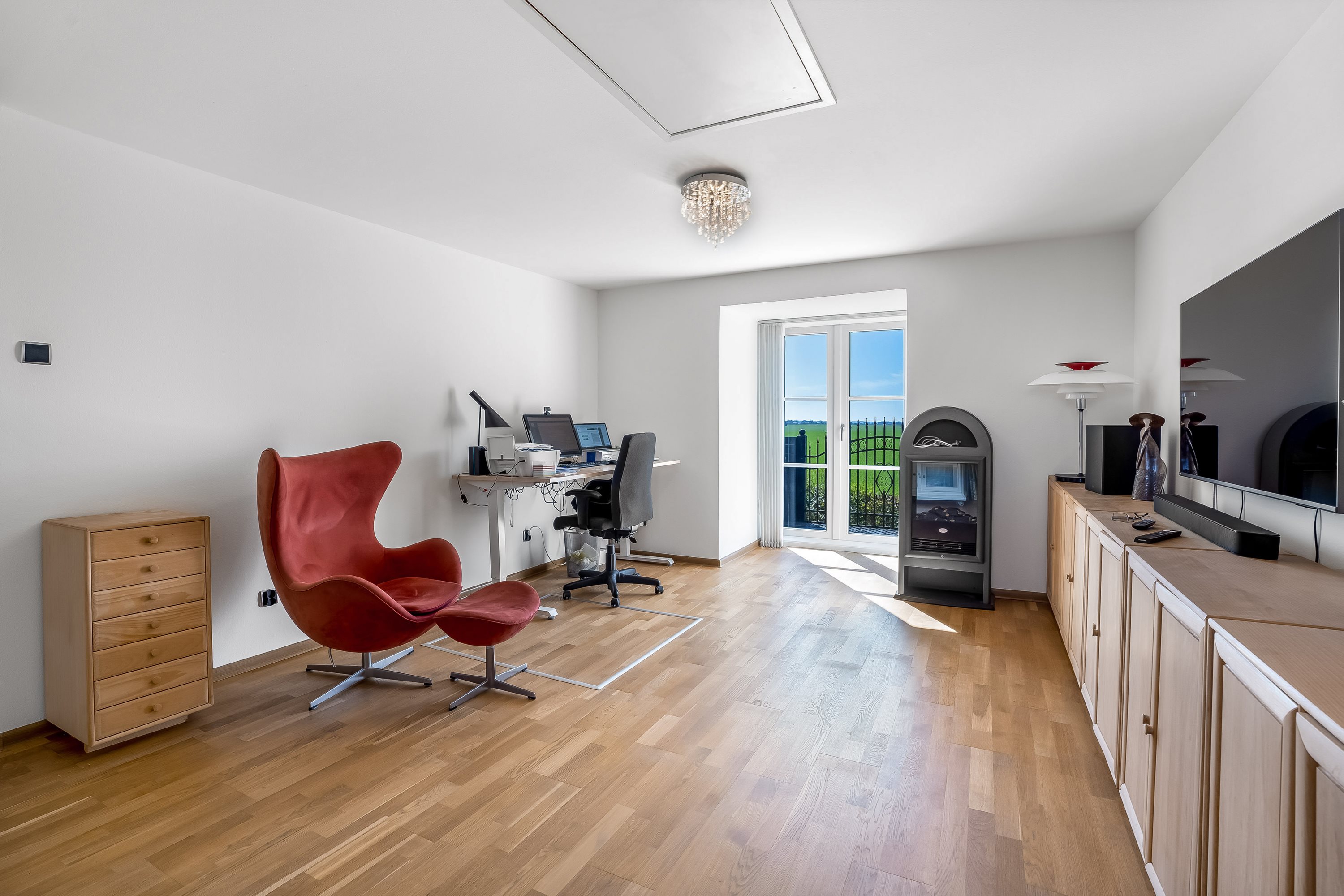 Fremhævet kontor billede i fuldskærmstilstand. Billede af Steffensmindevej 1, Alstrup, 4840 Nørre Alslev