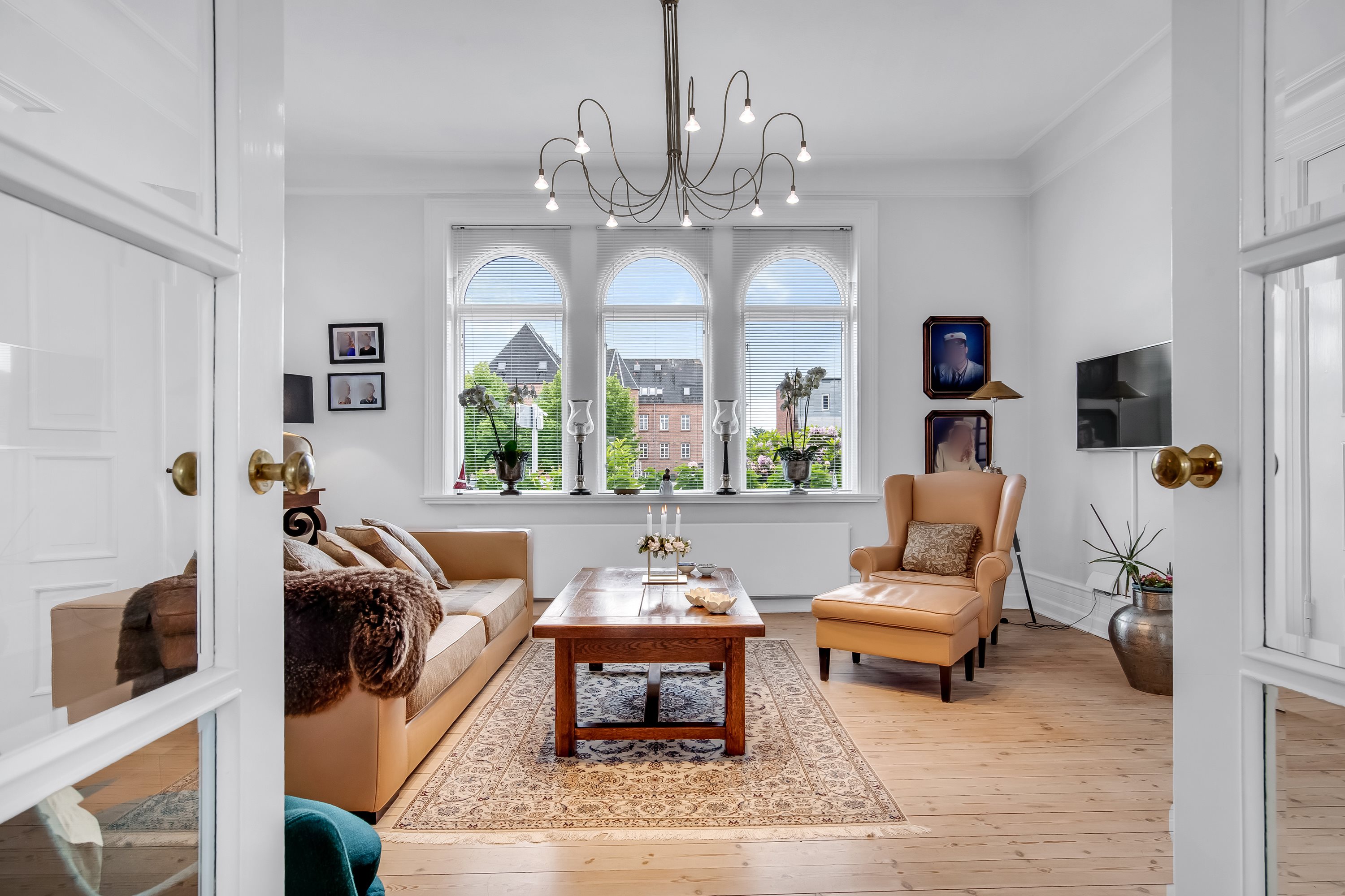 Fremhævet stue billede i fuldskærmstilstand. Billede af Danmarksgade 19, 7500 Holstebro