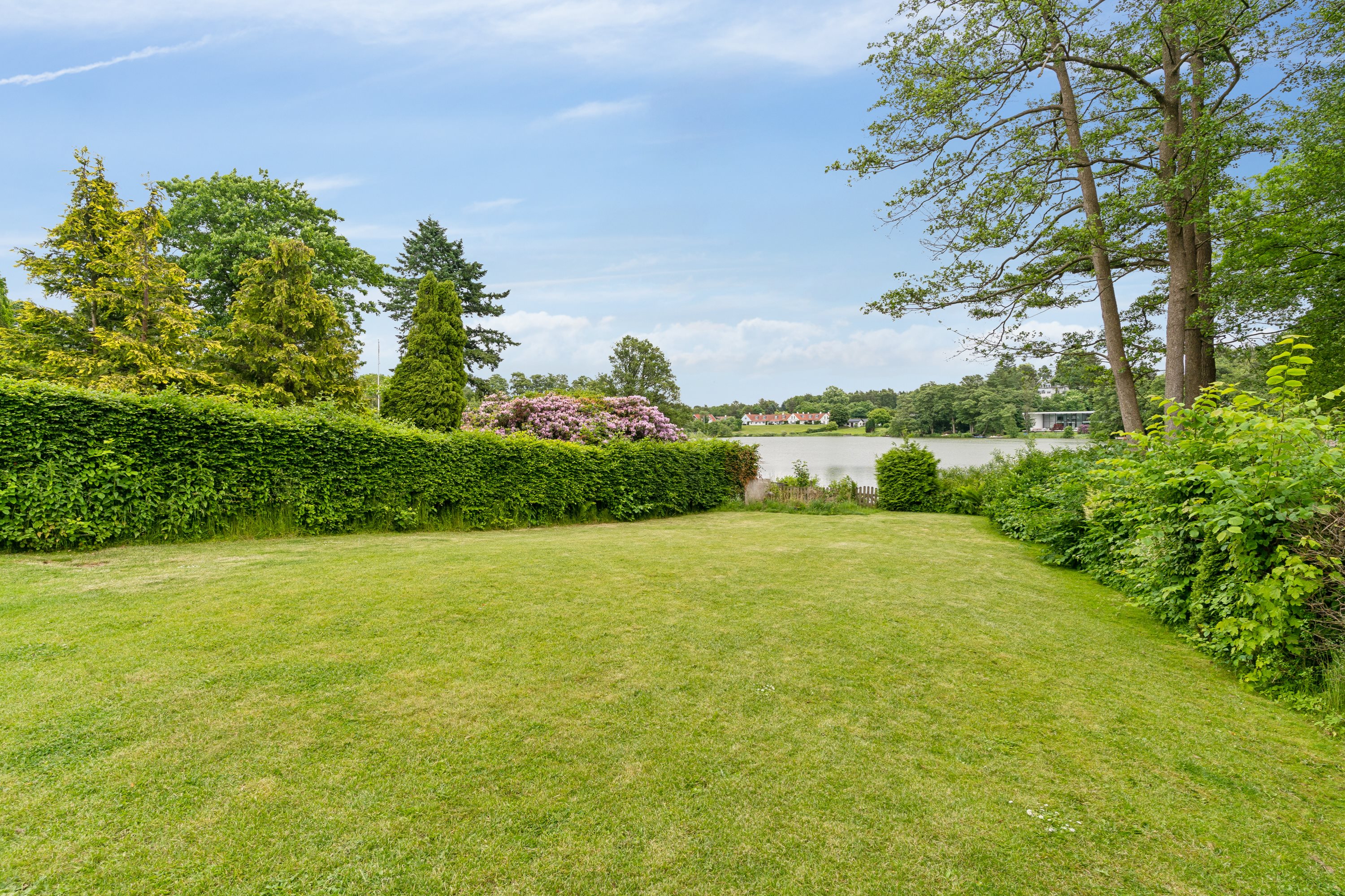 Fremhævet have billede i fuldskærmstilstand. Billede af Toftebjergvej 40, 2970 Hørsholm
