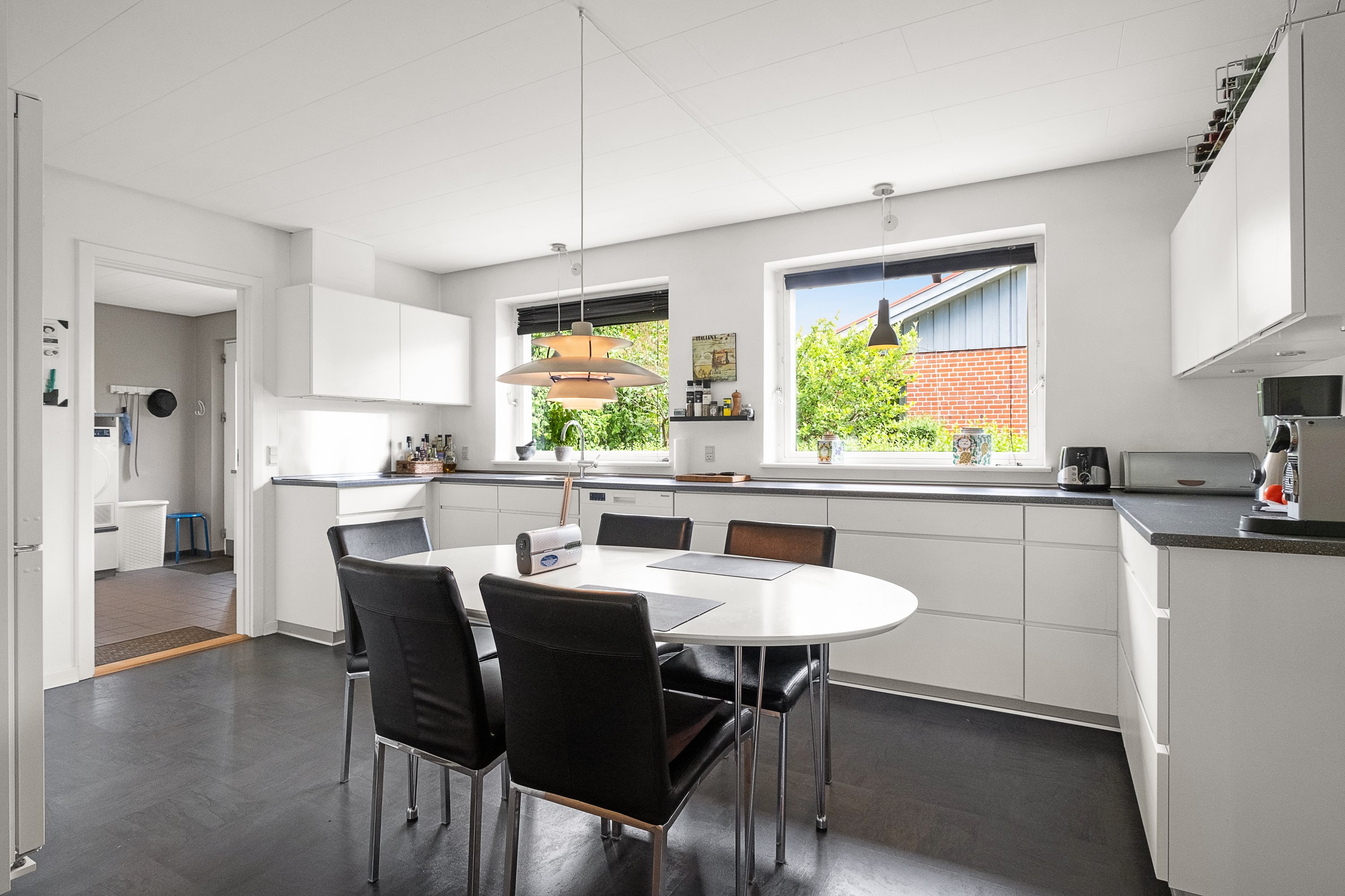 Fremhævet køkken alrum billede i fuldskærmstilstand. Billede af Spergelbakken 10, 8520 Lystrup