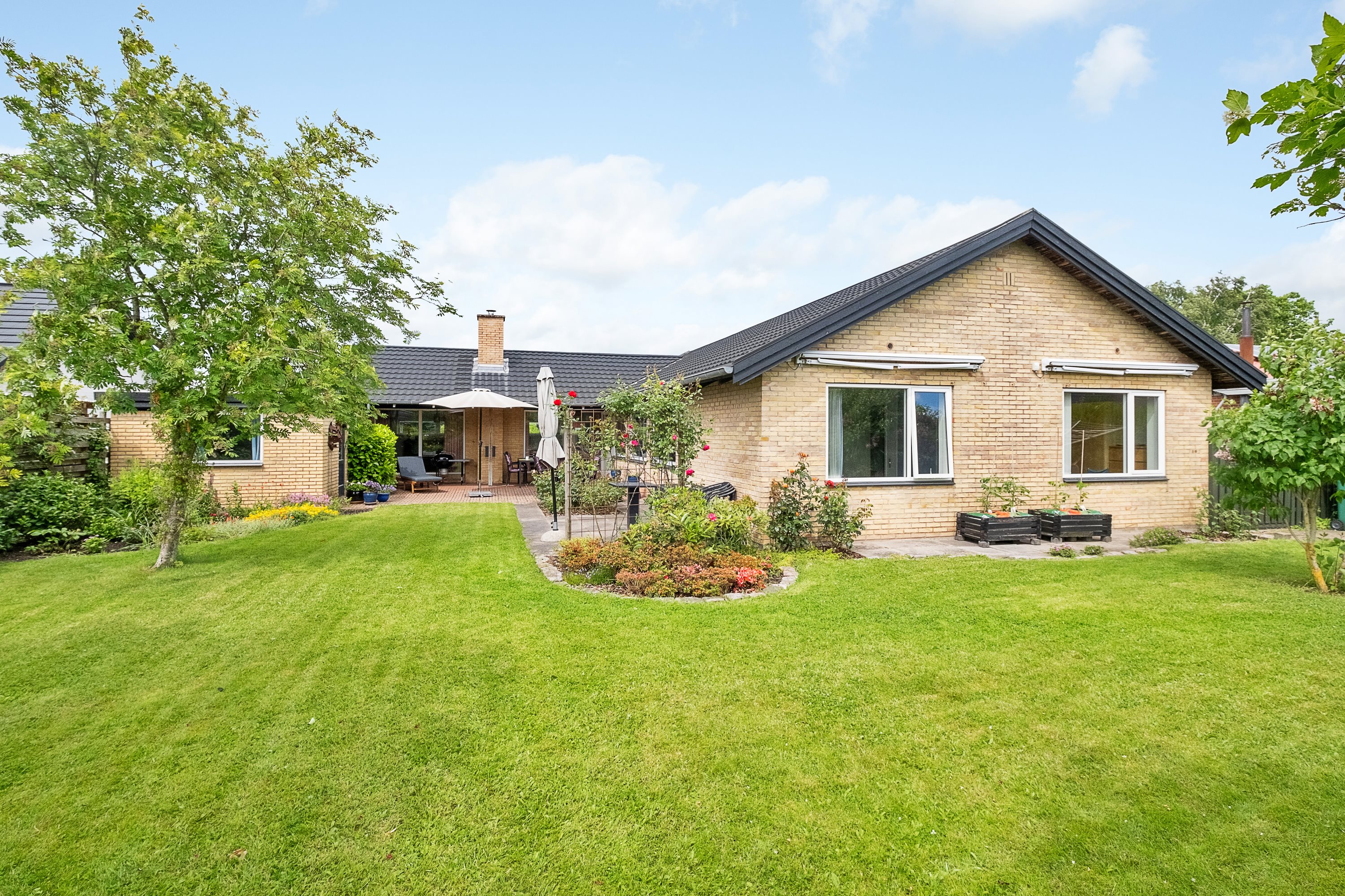 Miniaturebillede 1: ejendommen. Billede af Spergelbakken 10, 8520 Lystrup