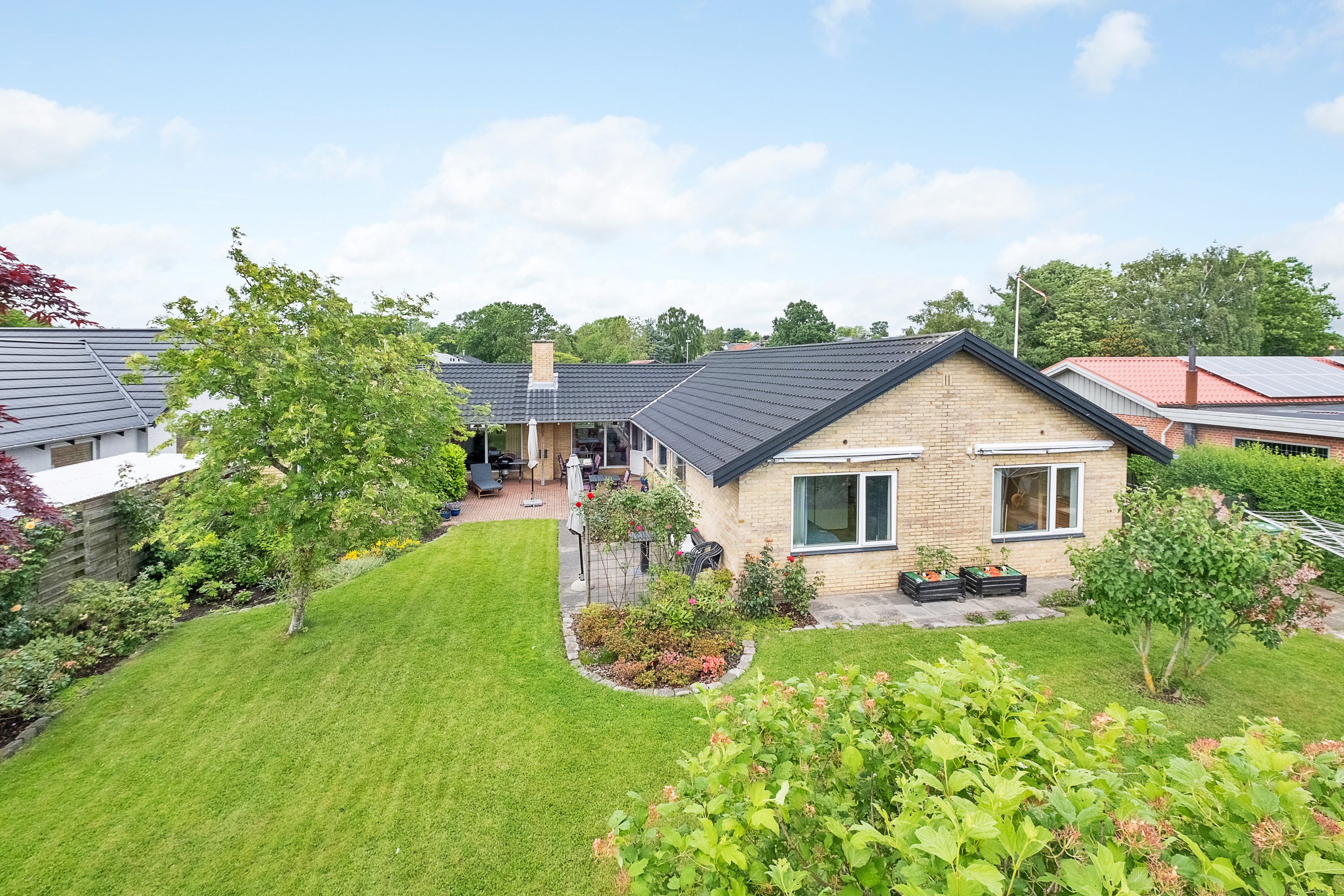 Fremhævet ejendommen billede i fuldskærmstilstand. Billede af Spergelbakken 10, 8520 Lystrup