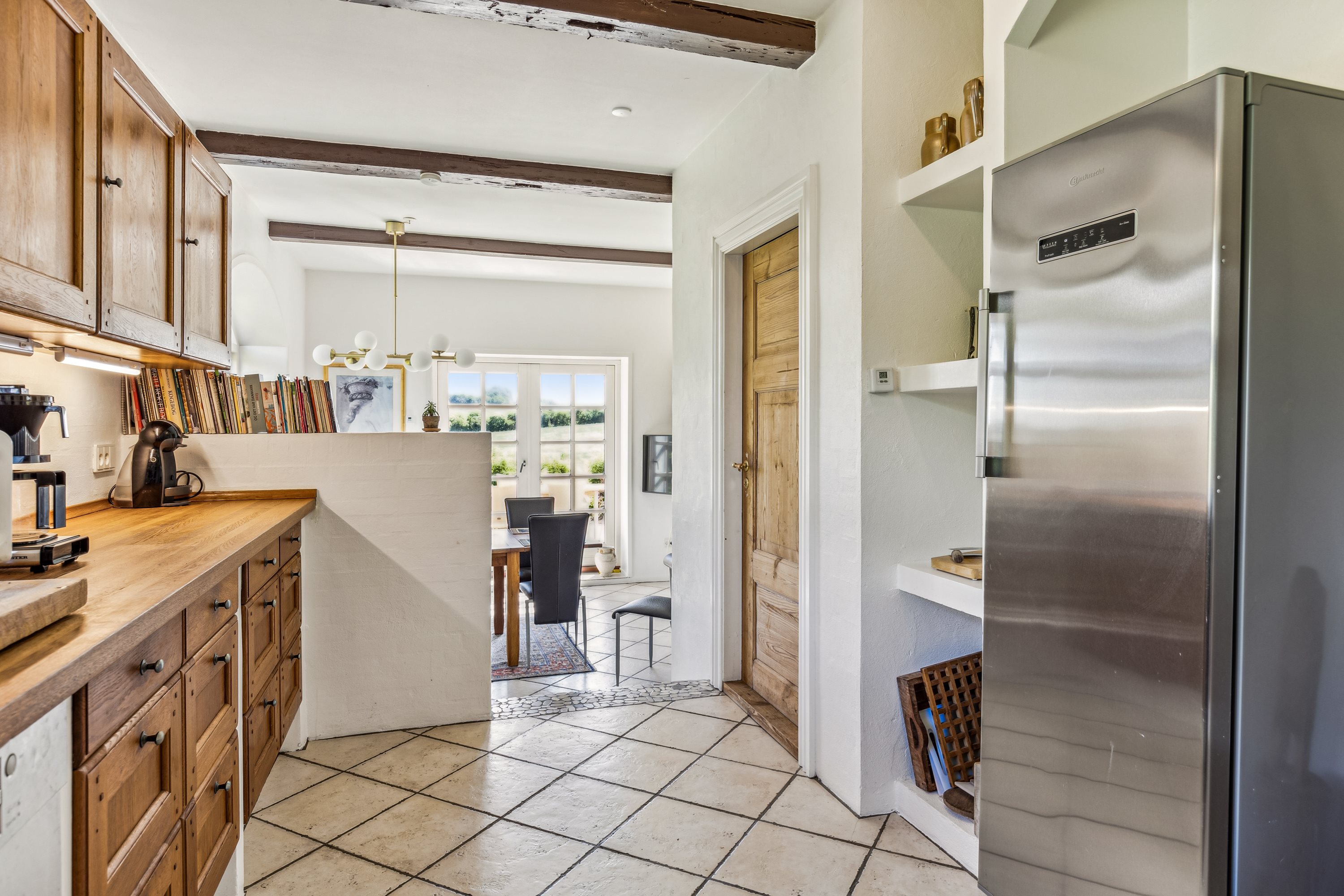 Fremhævet køkken billede i fuldskærmstilstand. Billede af Hyllerødvej 4A, 8783 Hornsyld