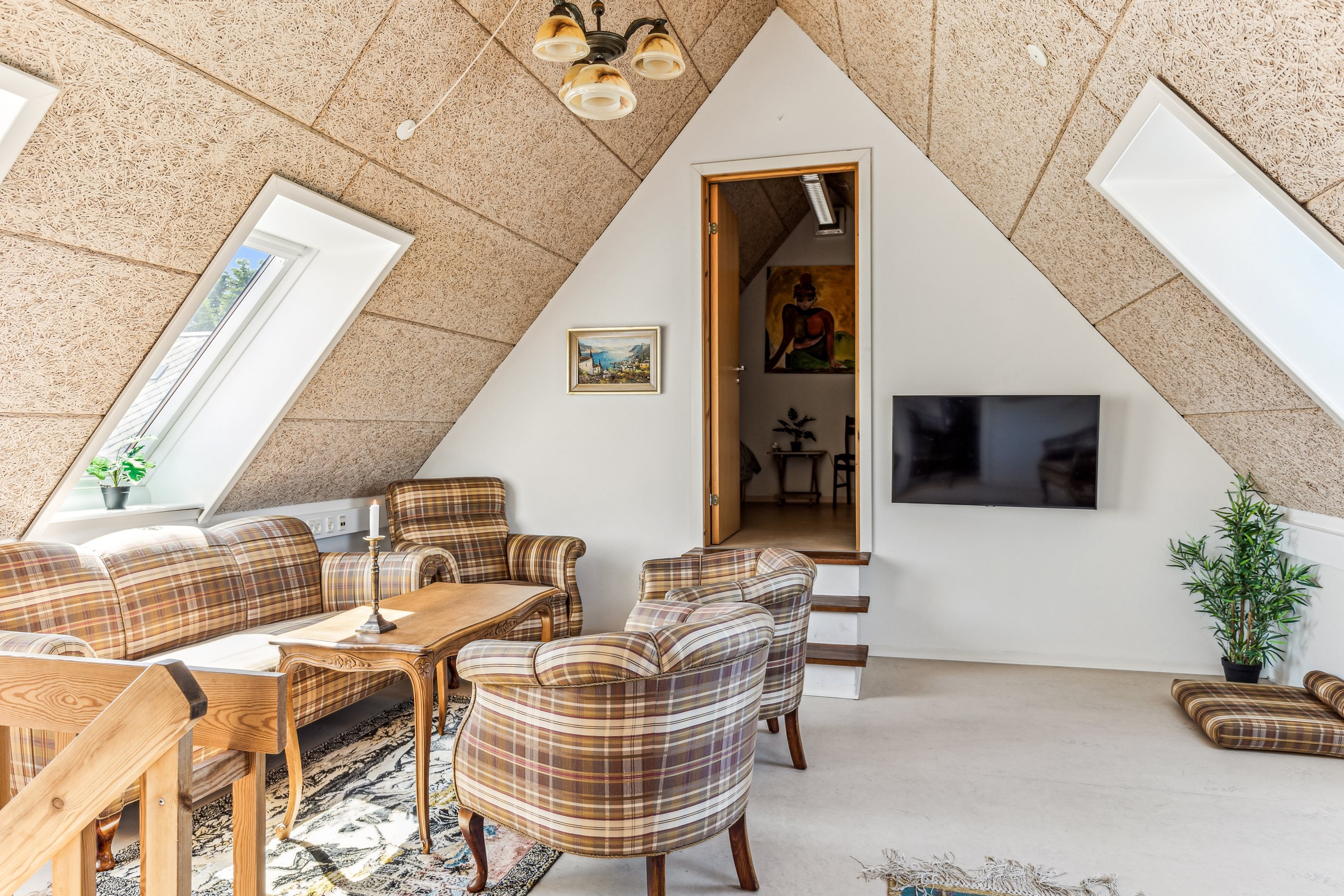 Fremhævet stue billede i fuldskærmstilstand. Billede af Hyllerødvej 4A, 8783 Hornsyld