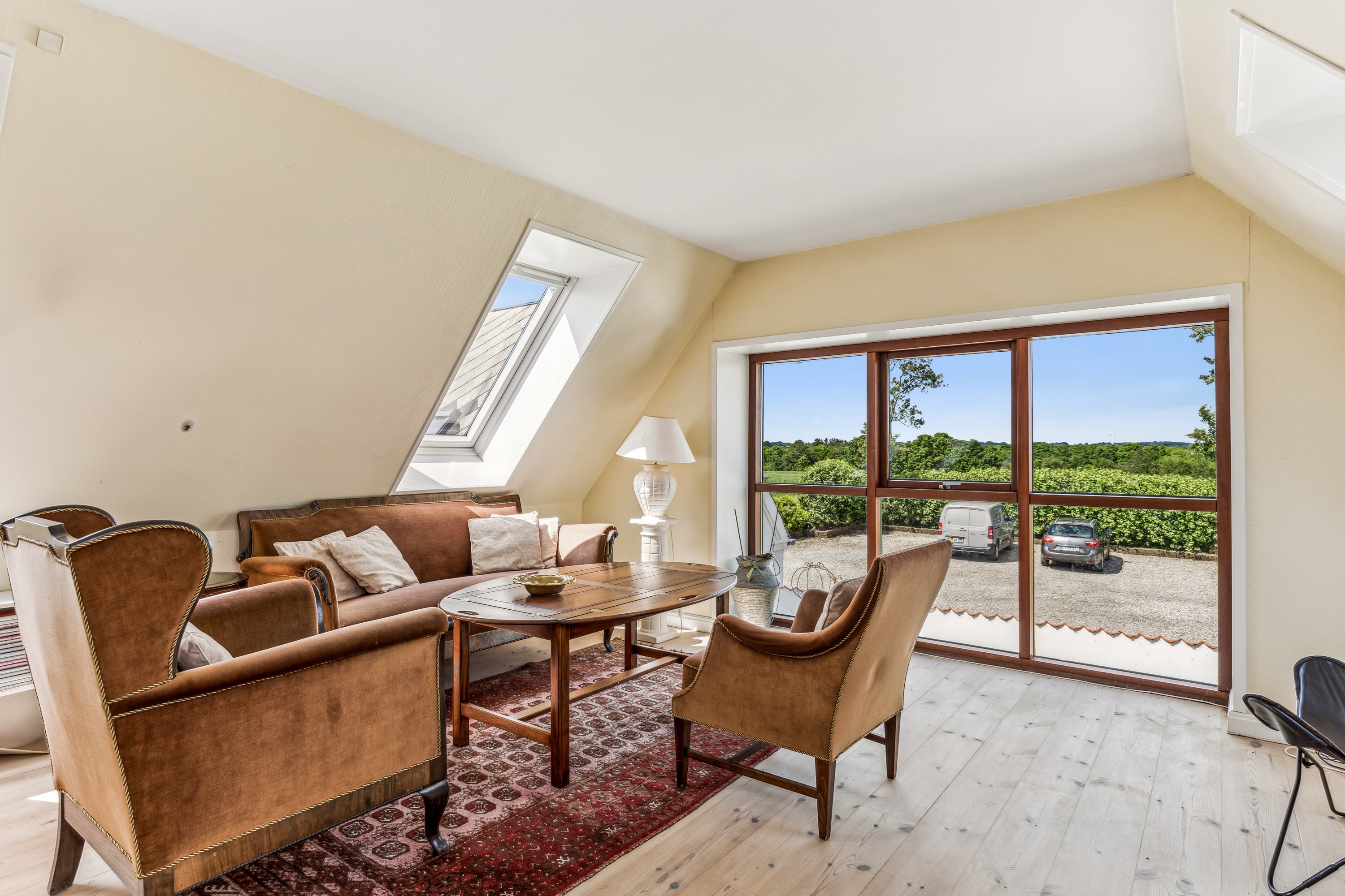 Fremhævet stue billede i fuldskærmstilstand. Billede af Hyllerødvej 4A, 8783 Hornsyld