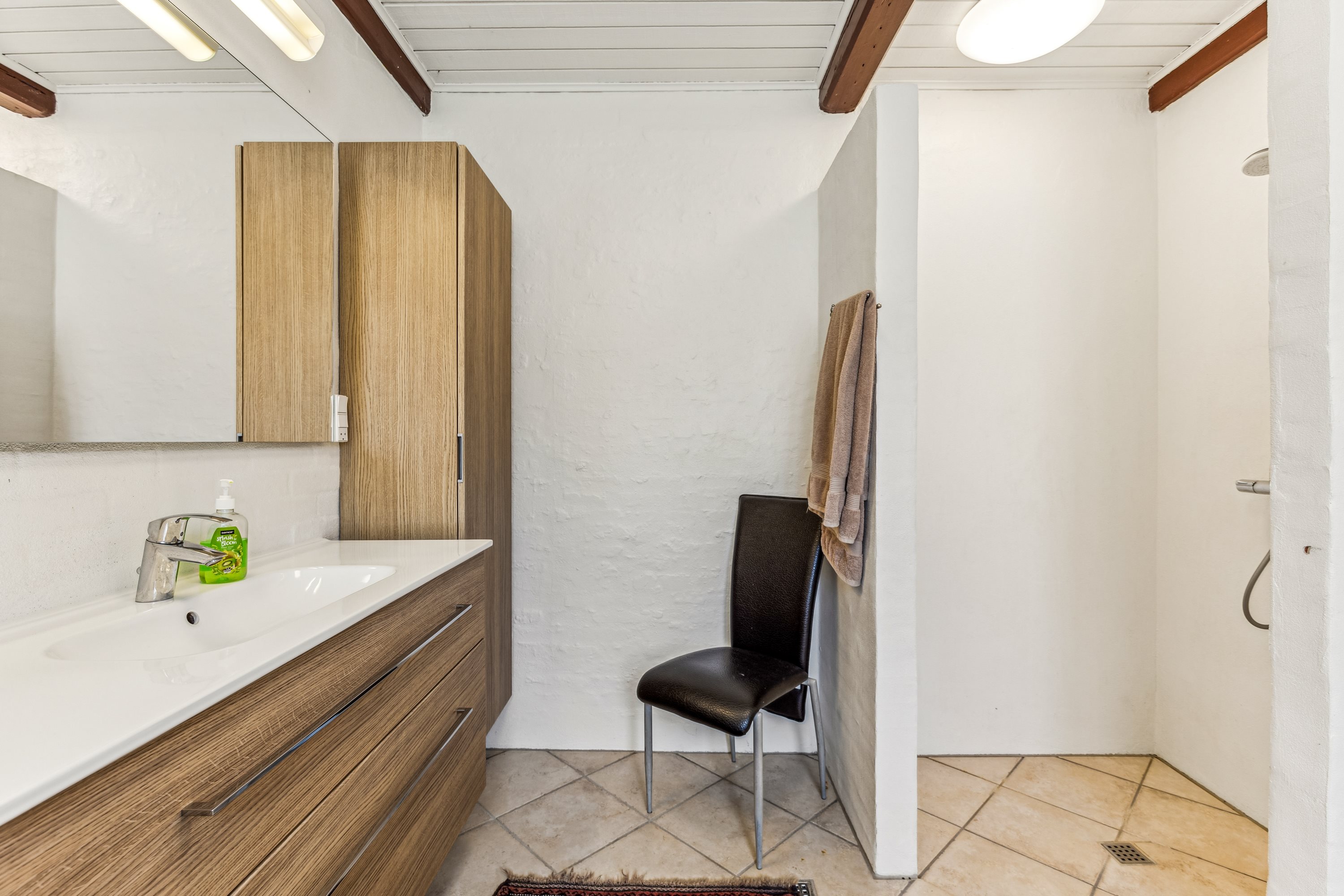 Fremhævet badeværelse billede i fuldskærmstilstand. Billede af Hyllerødvej 4A, 8783 Hornsyld