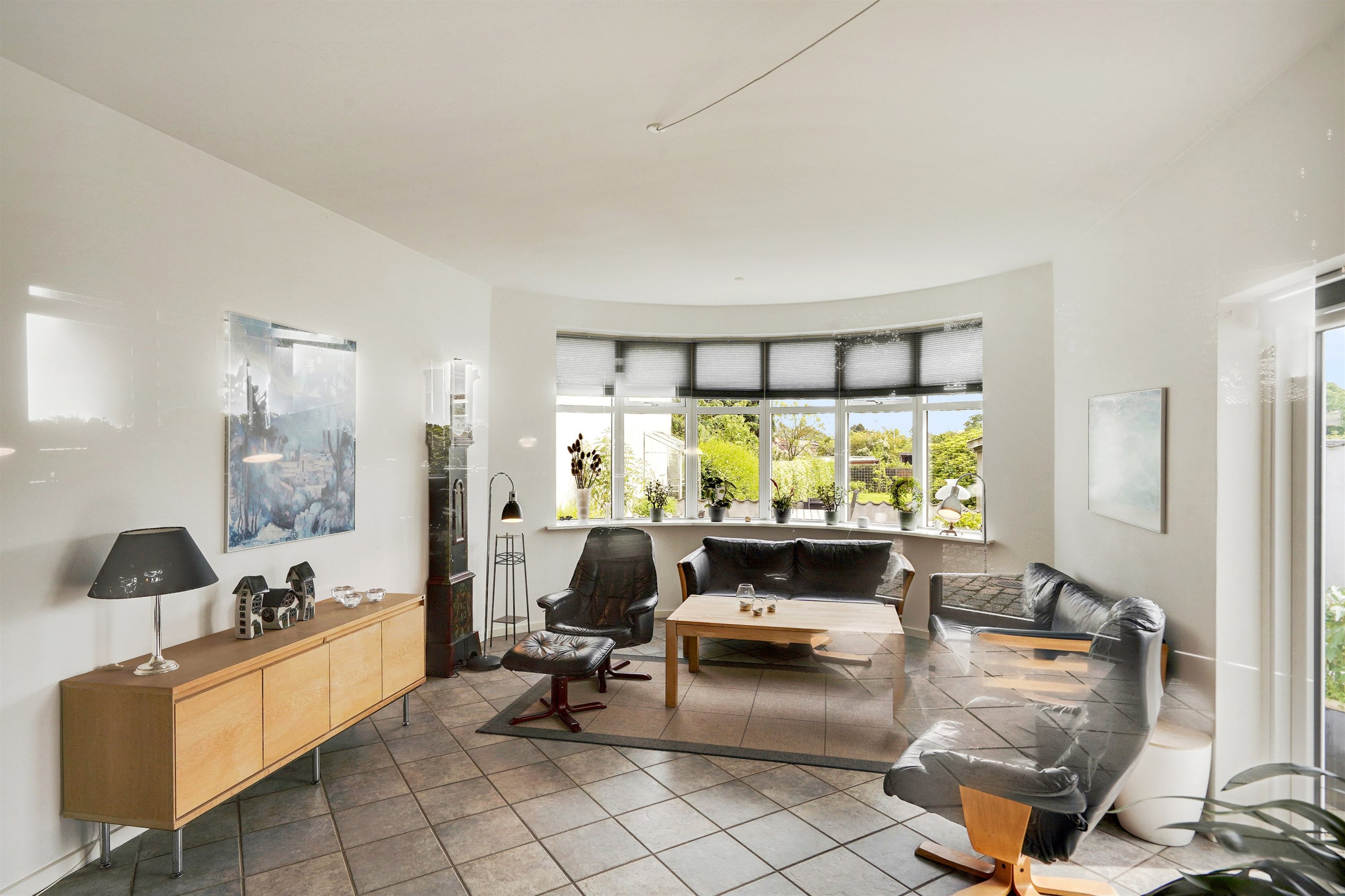 Fremhævet stue billede i fuldskærmstilstand. Billede af Storegade 191, 6705 Esbjerg Ø