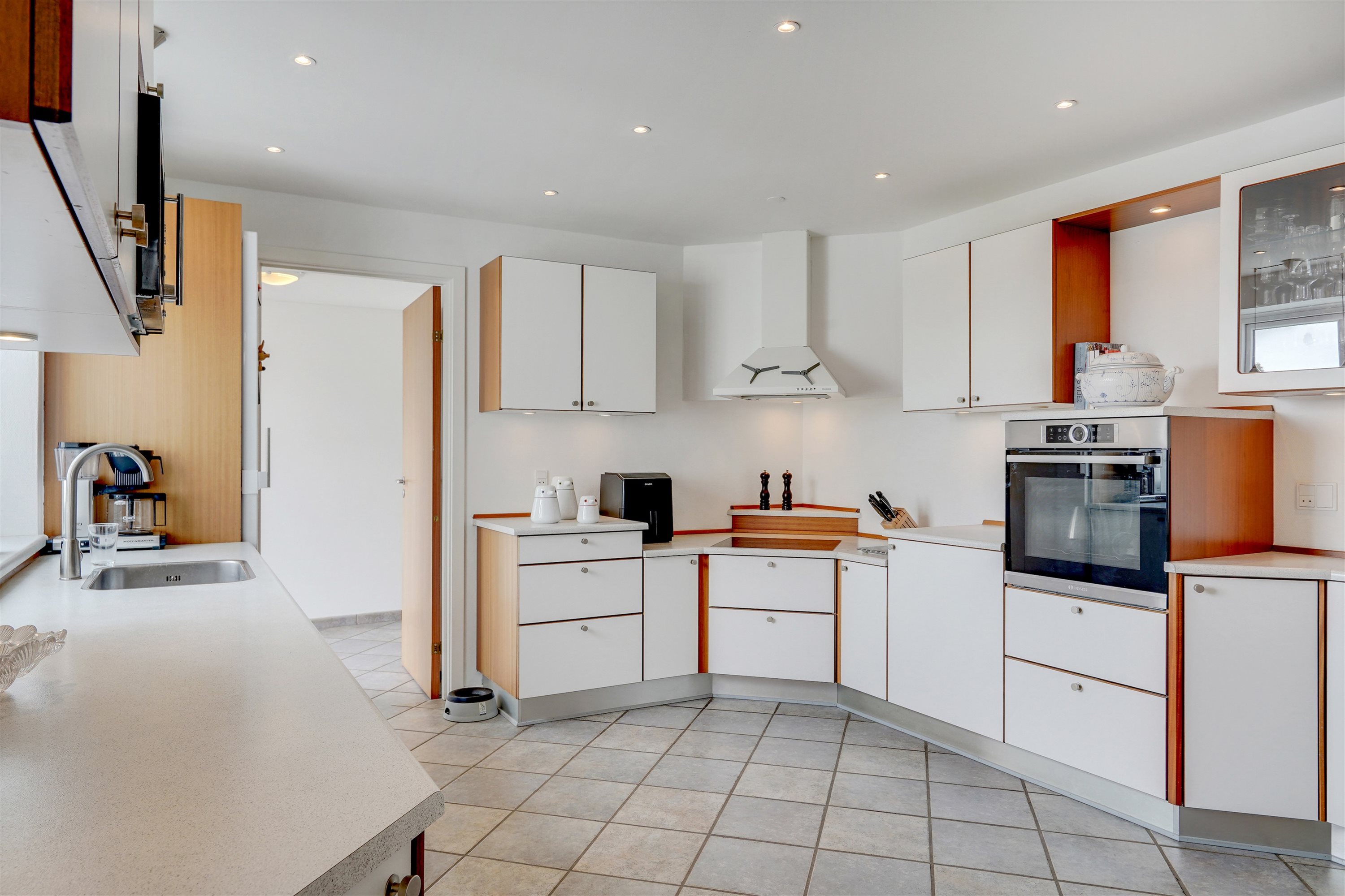 Fremhævet køkken billede i fuldskærmstilstand. Billede af Storegade 191, 6705 Esbjerg Ø