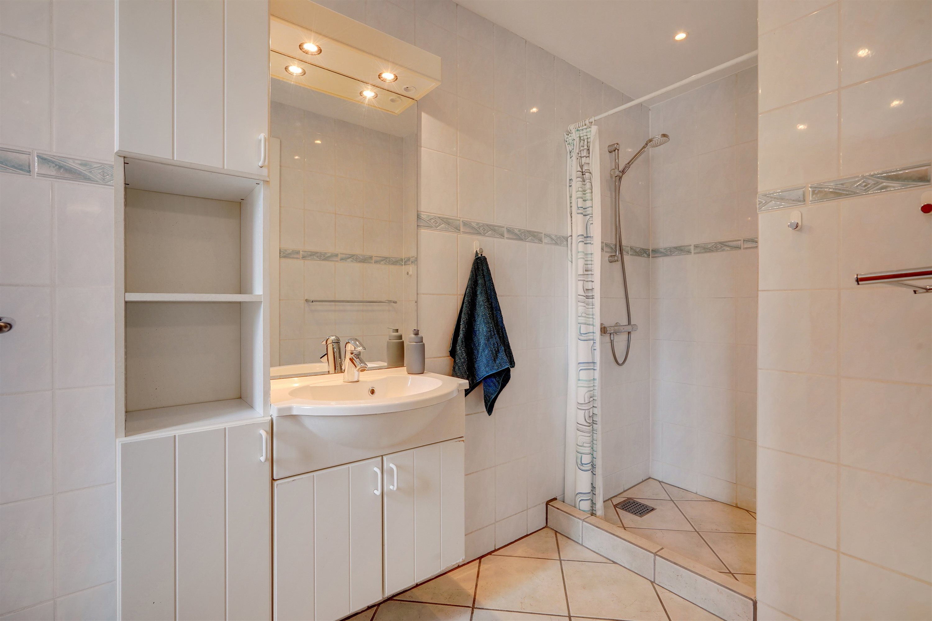 Fremhævet badeværelse billede i fuldskærmstilstand. Billede af Storegade 191, 6705 Esbjerg Ø