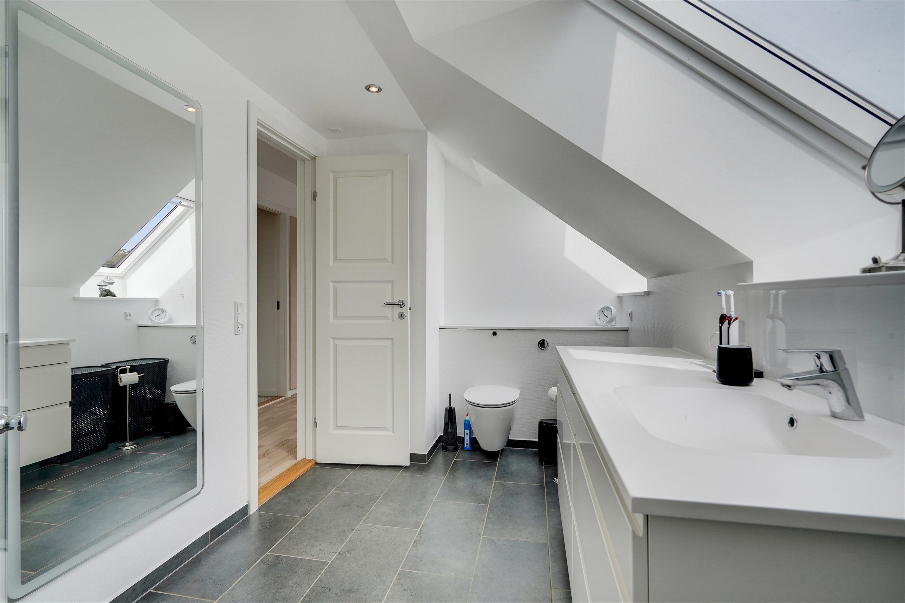 Fremhævet badeværelse billede i fuldskærmstilstand. Billede af Storegade 191, 6705 Esbjerg Ø