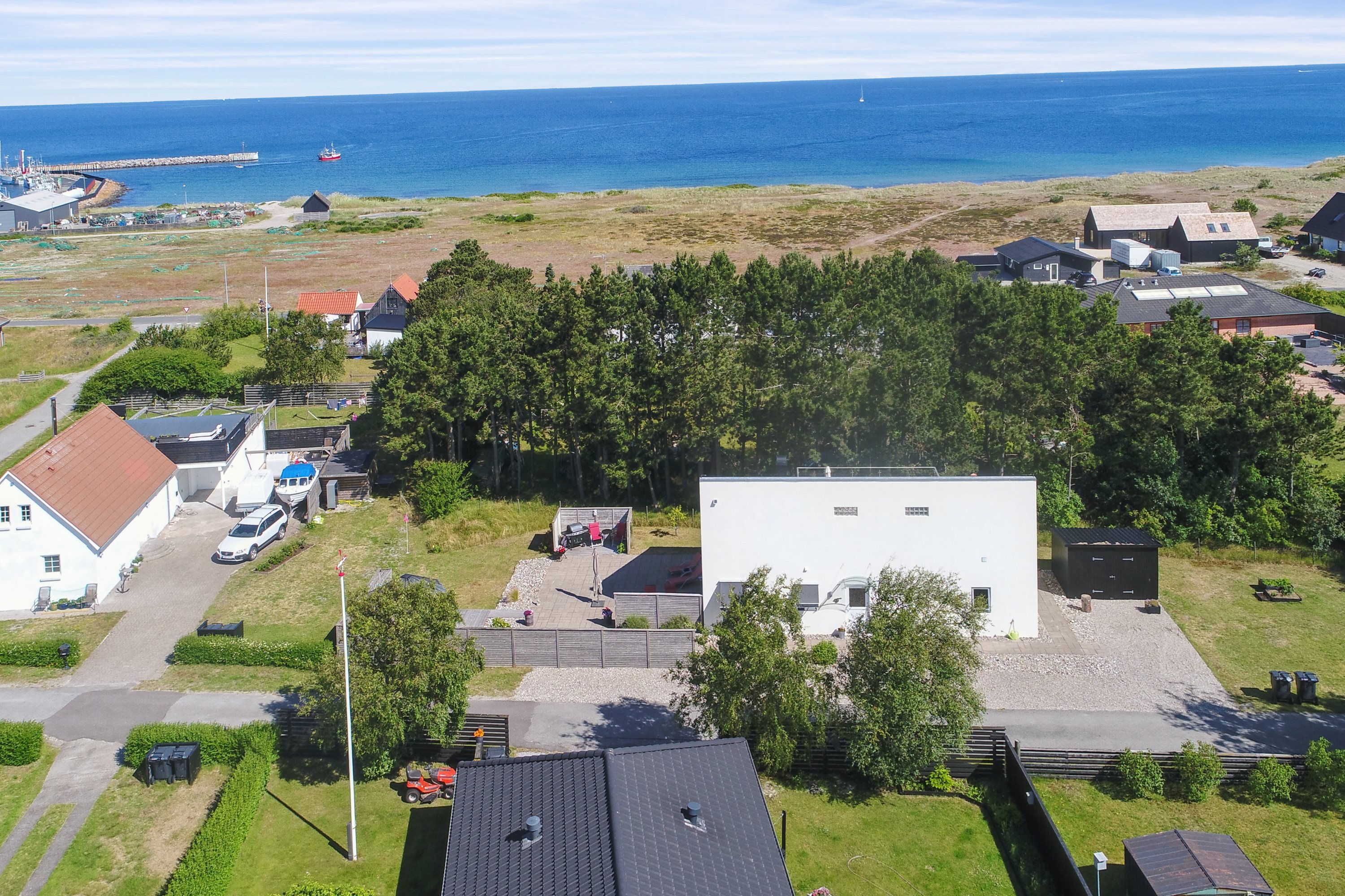 Miniaturebillede 2: luftfoto. Billede af Drosselvej 3, Østerby Havn, 9940 Læsø