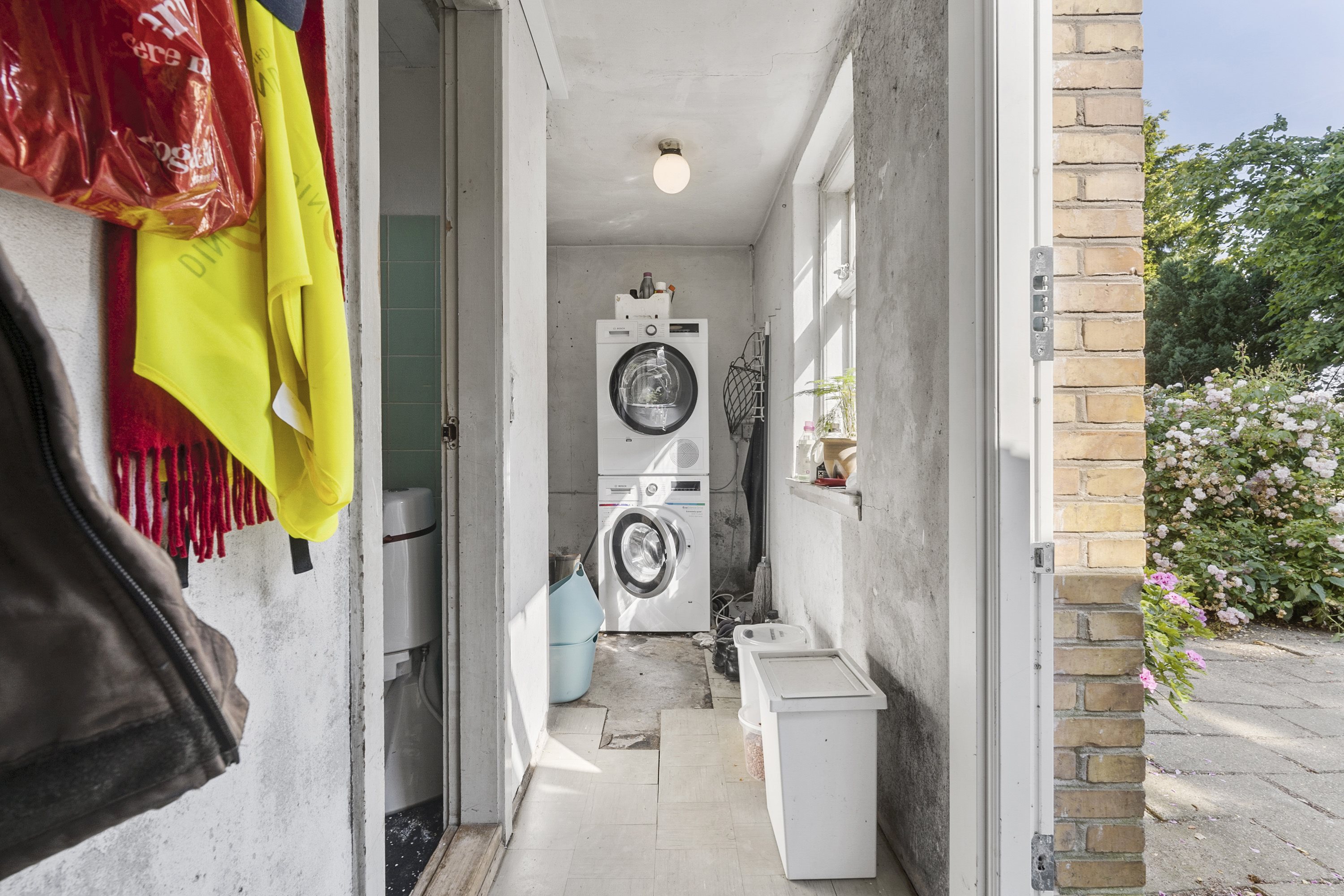 Fremhævet entré billede i fuldskærmstilstand. Billede af Lundevej 11, 5540 Ullerslev