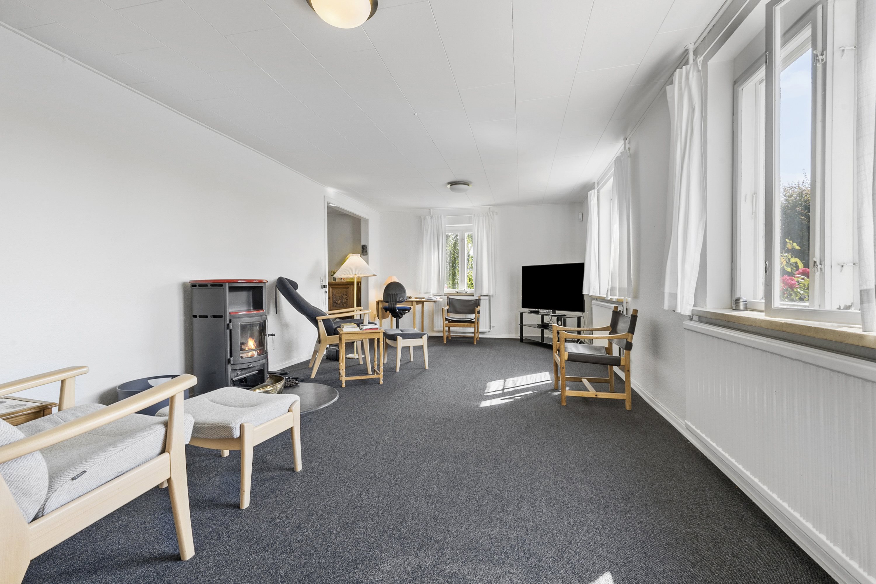 Fremhævet stue billede i fuldskærmstilstand. Billede af Lundevej 11, 5540 Ullerslev