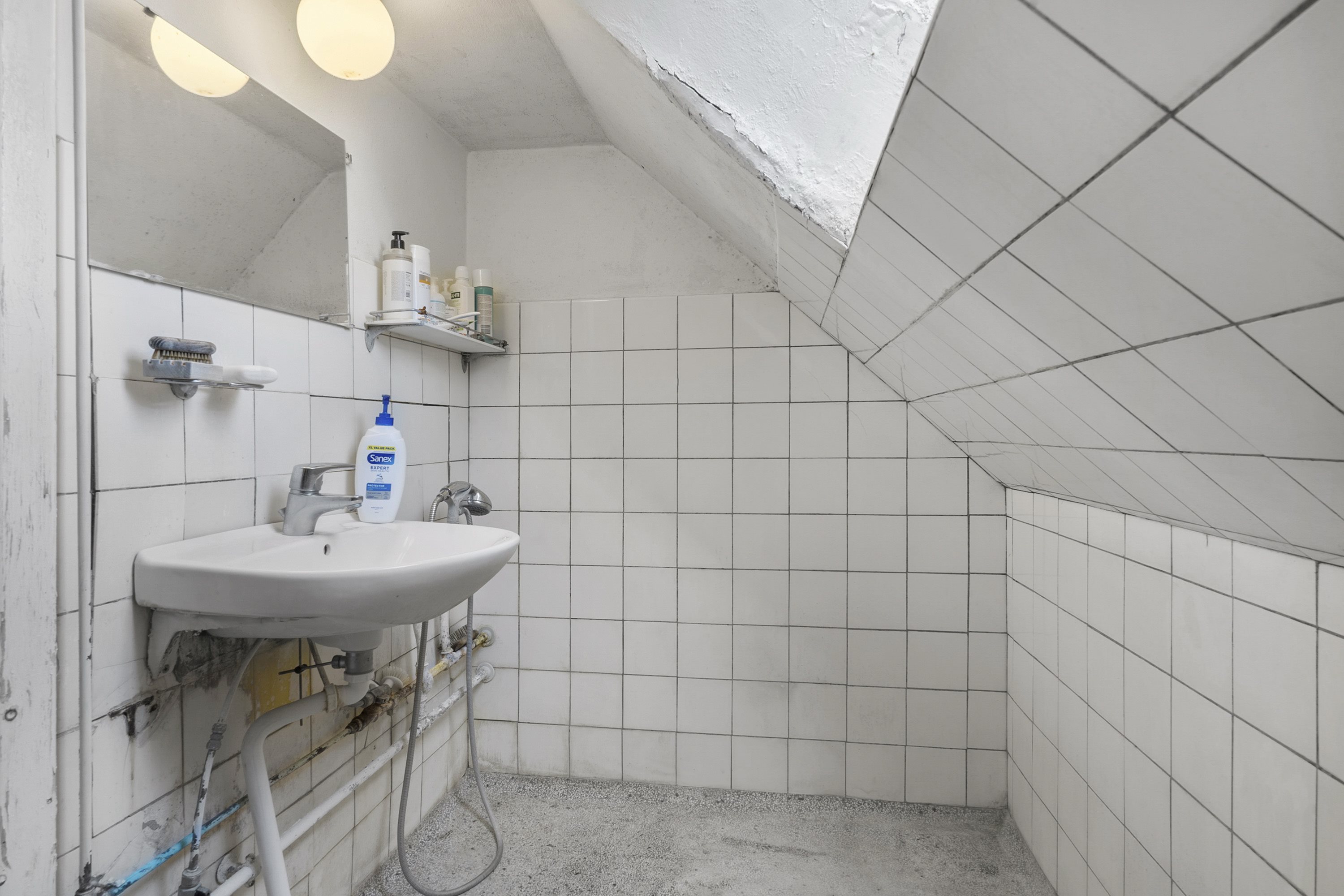 Fremhævet badeværelse billede i fuldskærmstilstand. Billede af Lundevej 11, 5540 Ullerslev