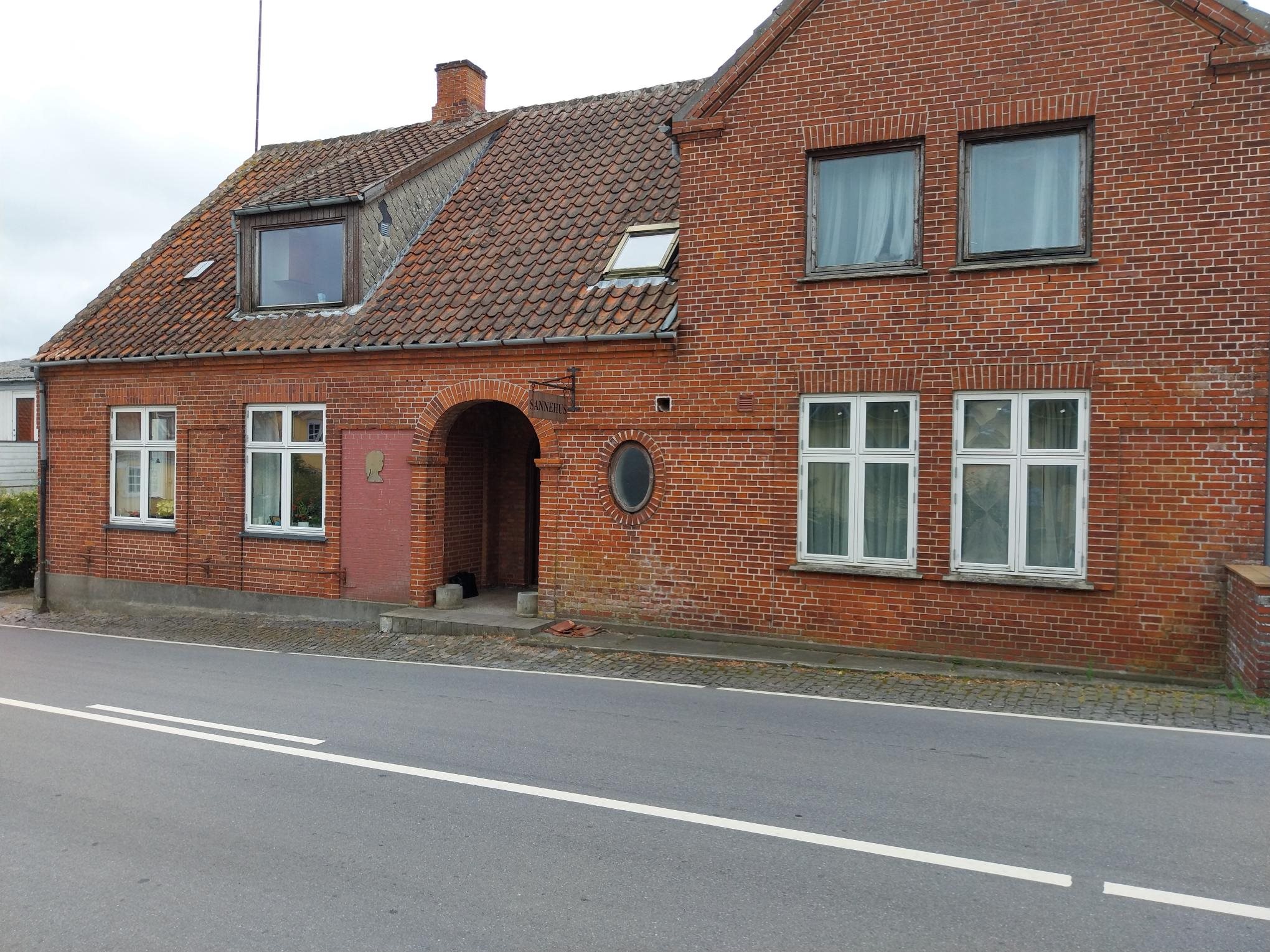 Miniaturebillede 1: . Billede af Havnevejen 12, 5985 Søby Ærø