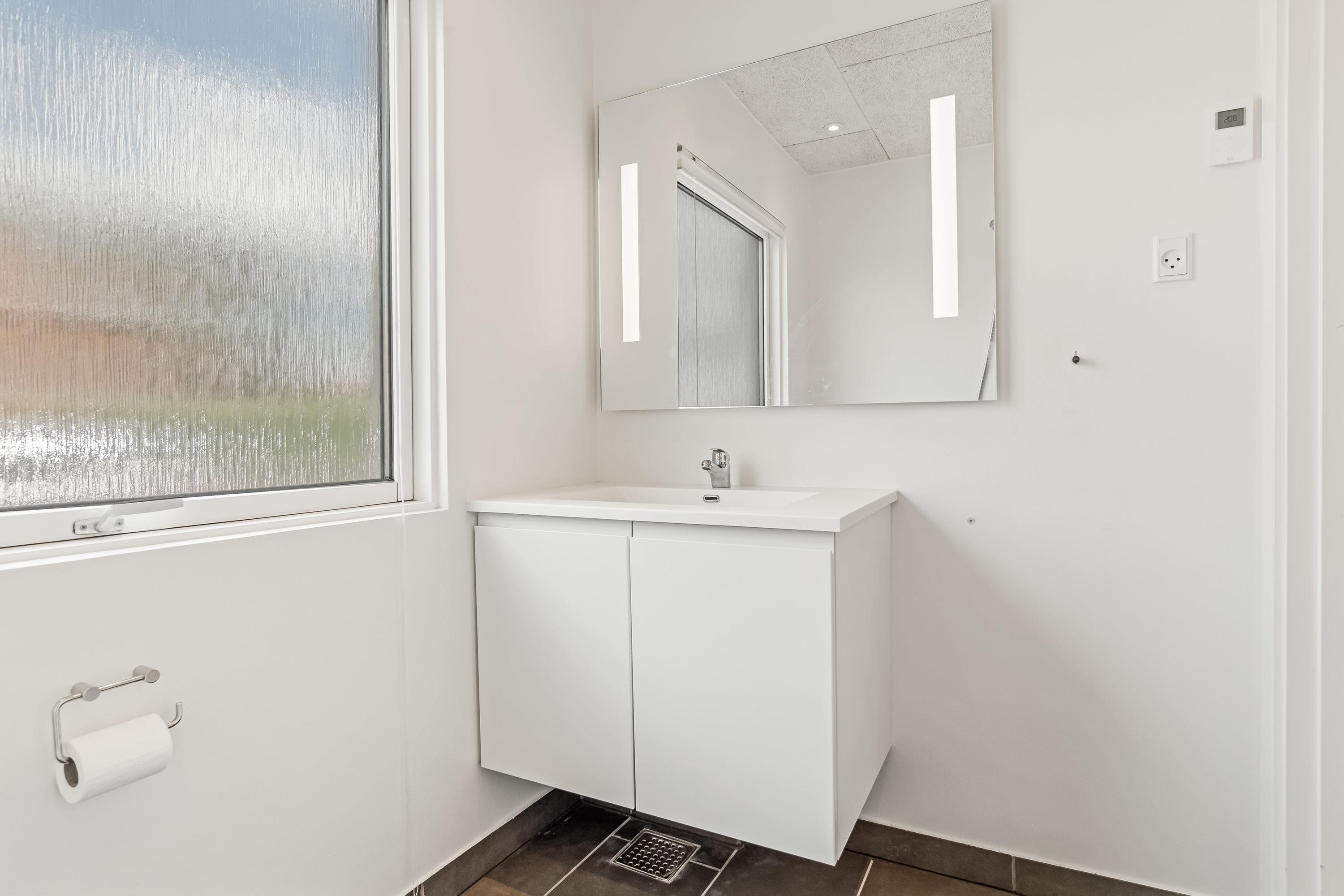 Fremhævet badeværelse billede i fuldskærmstilstand. Billede af Alsvej 7, 7500 Holstebro