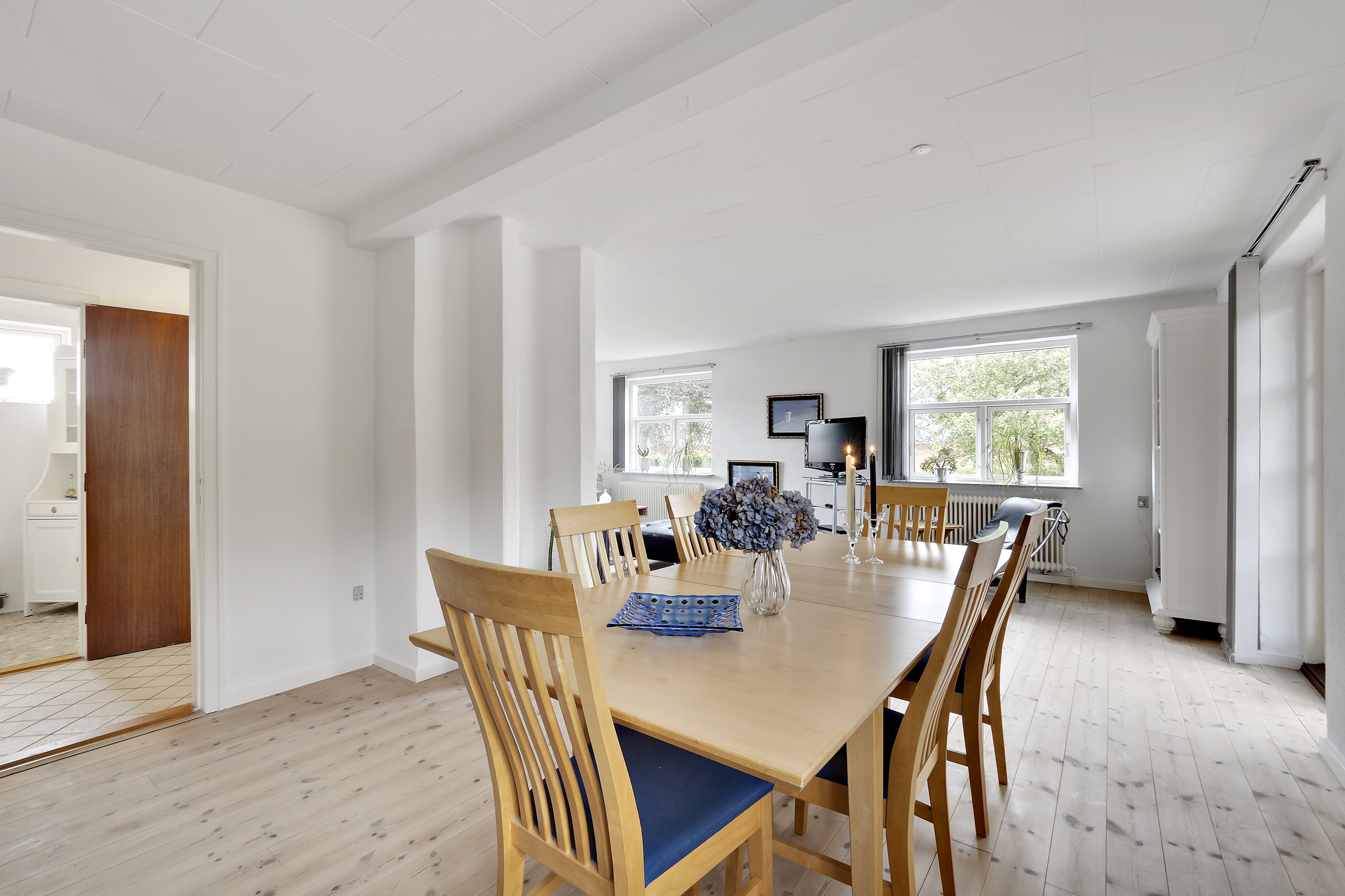 Fremhævet stue billede i fuldskærmstilstand. Billede af Langebeksvej 16, Skjoldborg, 7700 Thisted