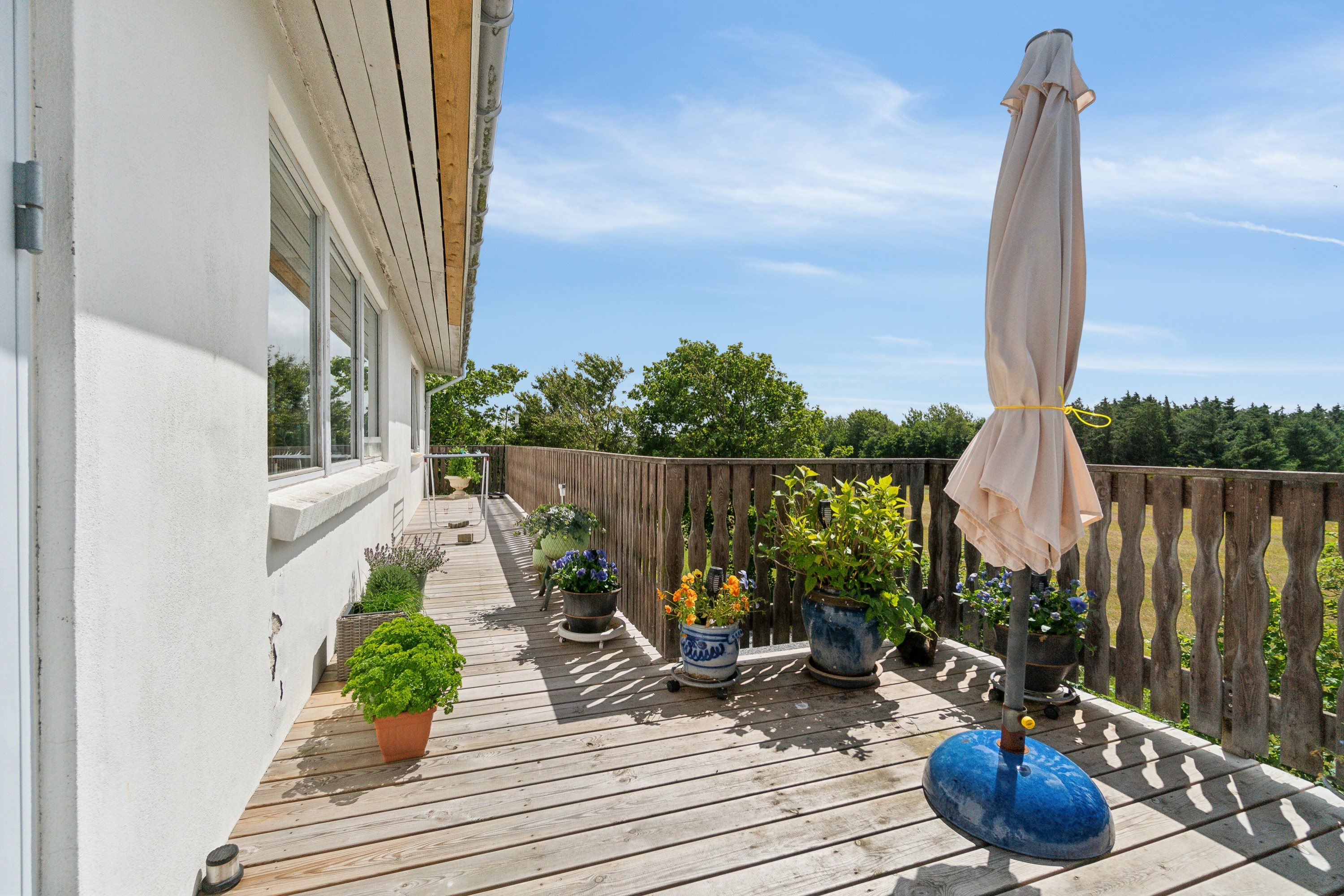 Fremhævet altan billede i fuldskærmstilstand. Billede af Bybakken 21, Ræhr, 7730 Hanstholm