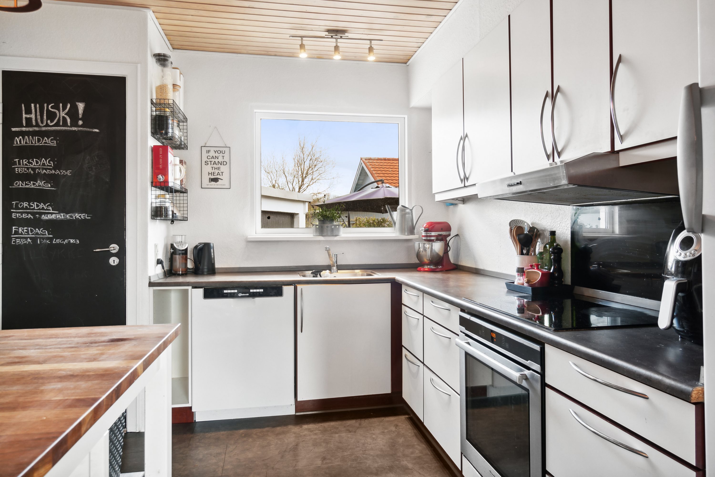 Fremhævet køkken billede i fuldskærmstilstand. Billede af Bekkasinvej 11, 8800 Viborg