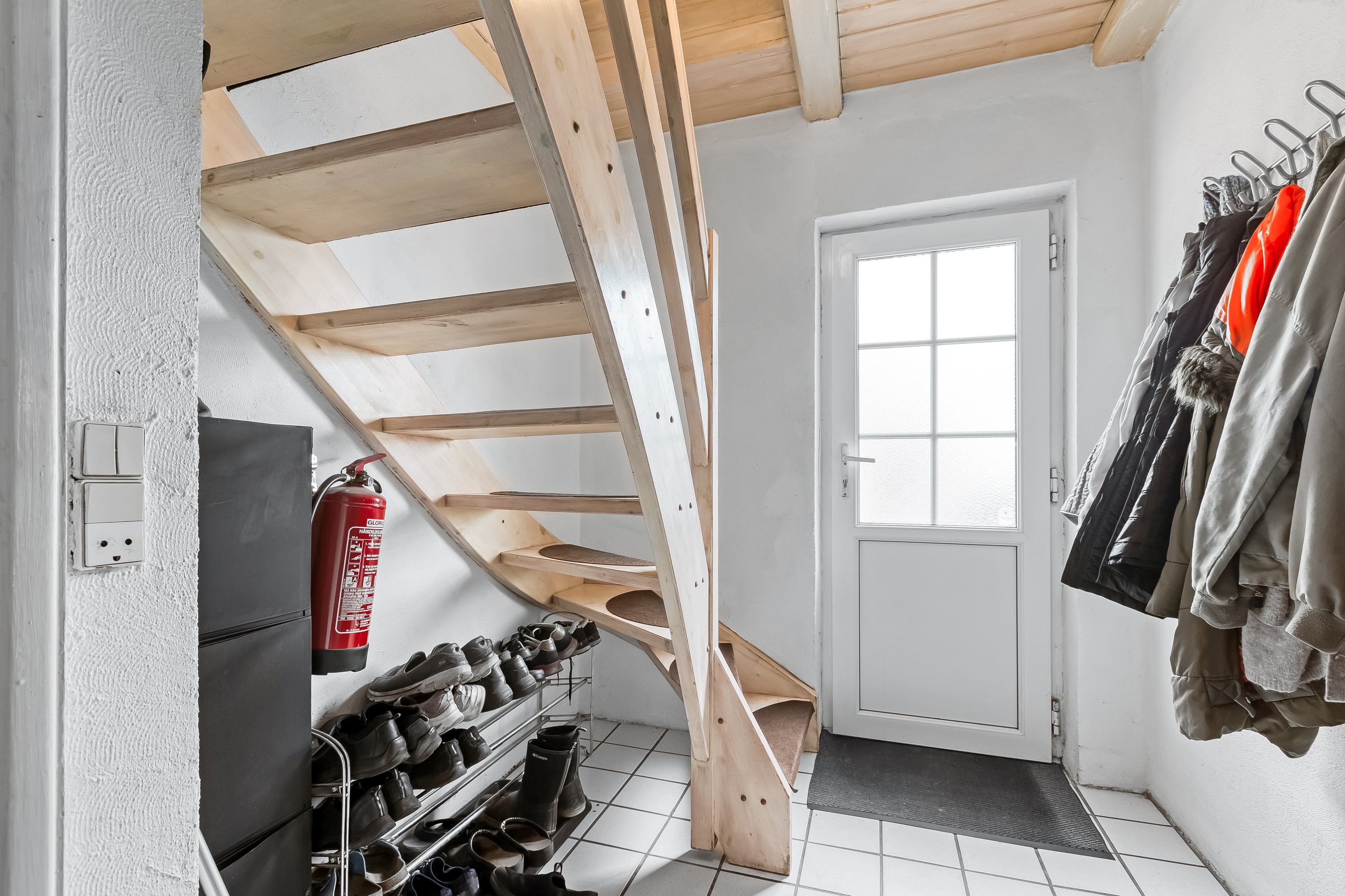 Fremhævet entré billede i fuldskærmstilstand. Billede af Hesselåvej 33, Skave, 7500 Holstebro