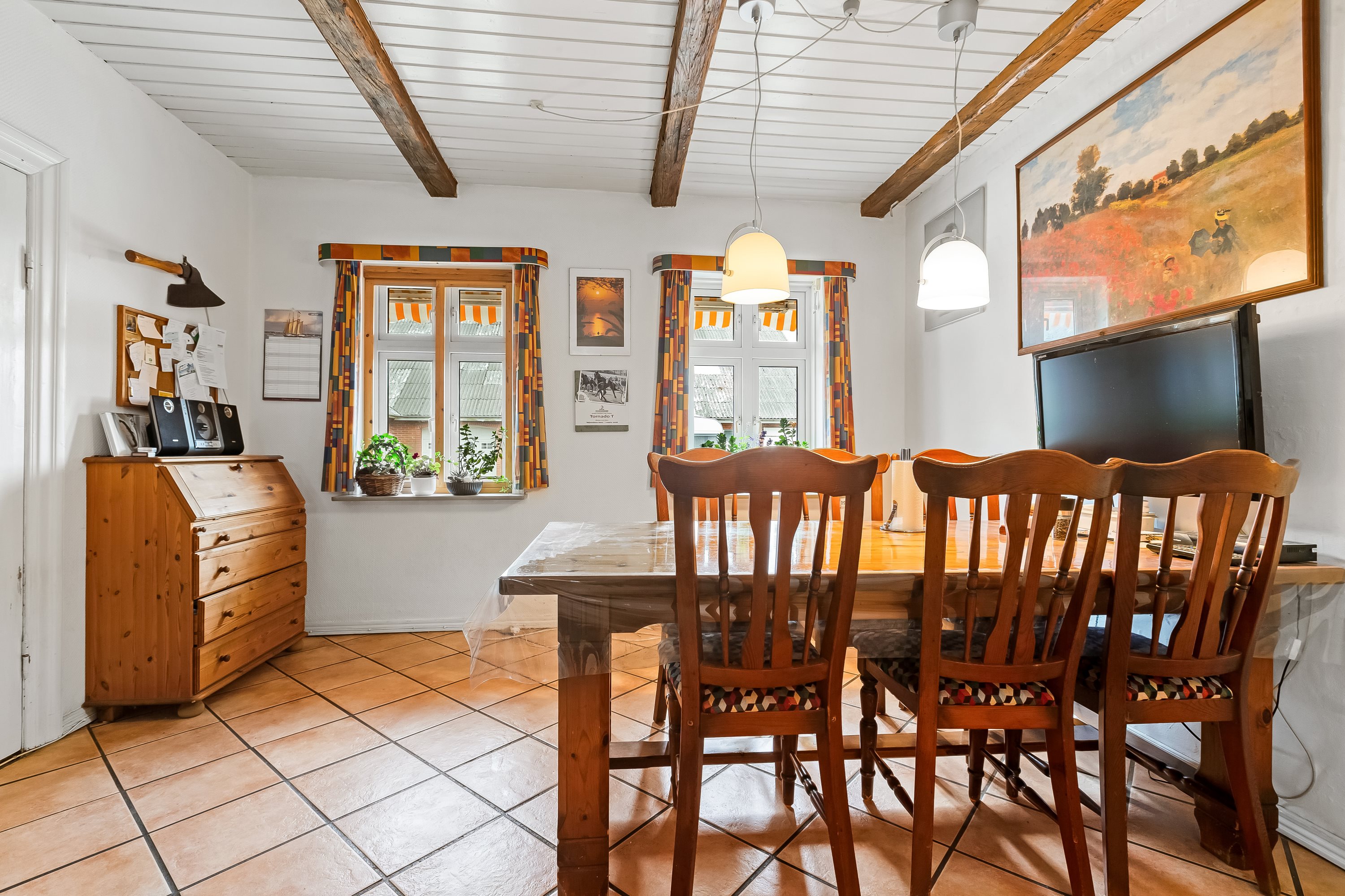 Fremhævet stue billede i fuldskærmstilstand. Billede af Hesselåvej 33, Skave, 7500 Holstebro