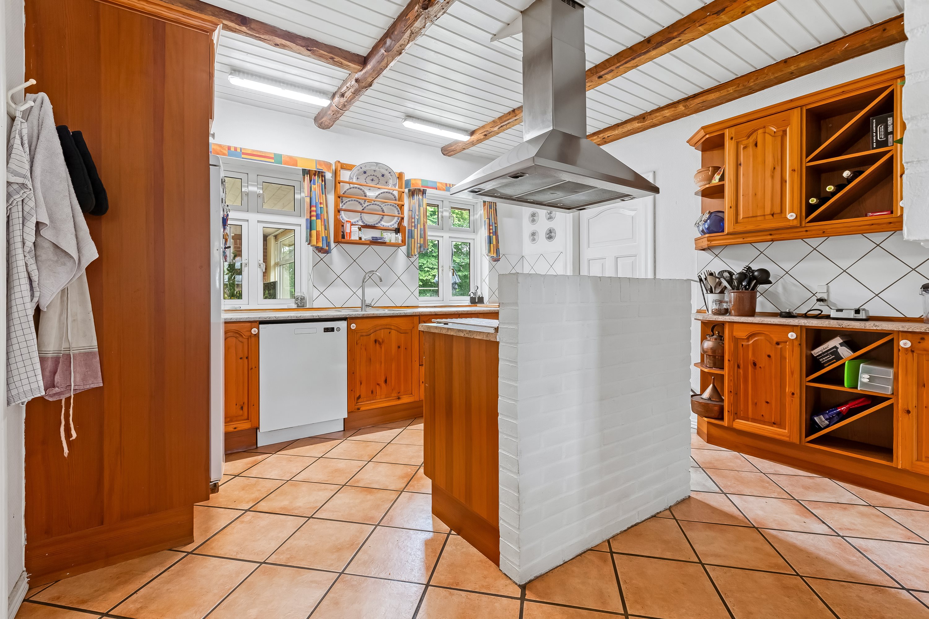 Fremhævet køkken billede i fuldskærmstilstand. Billede af Hesselåvej 33, Skave, 7500 Holstebro