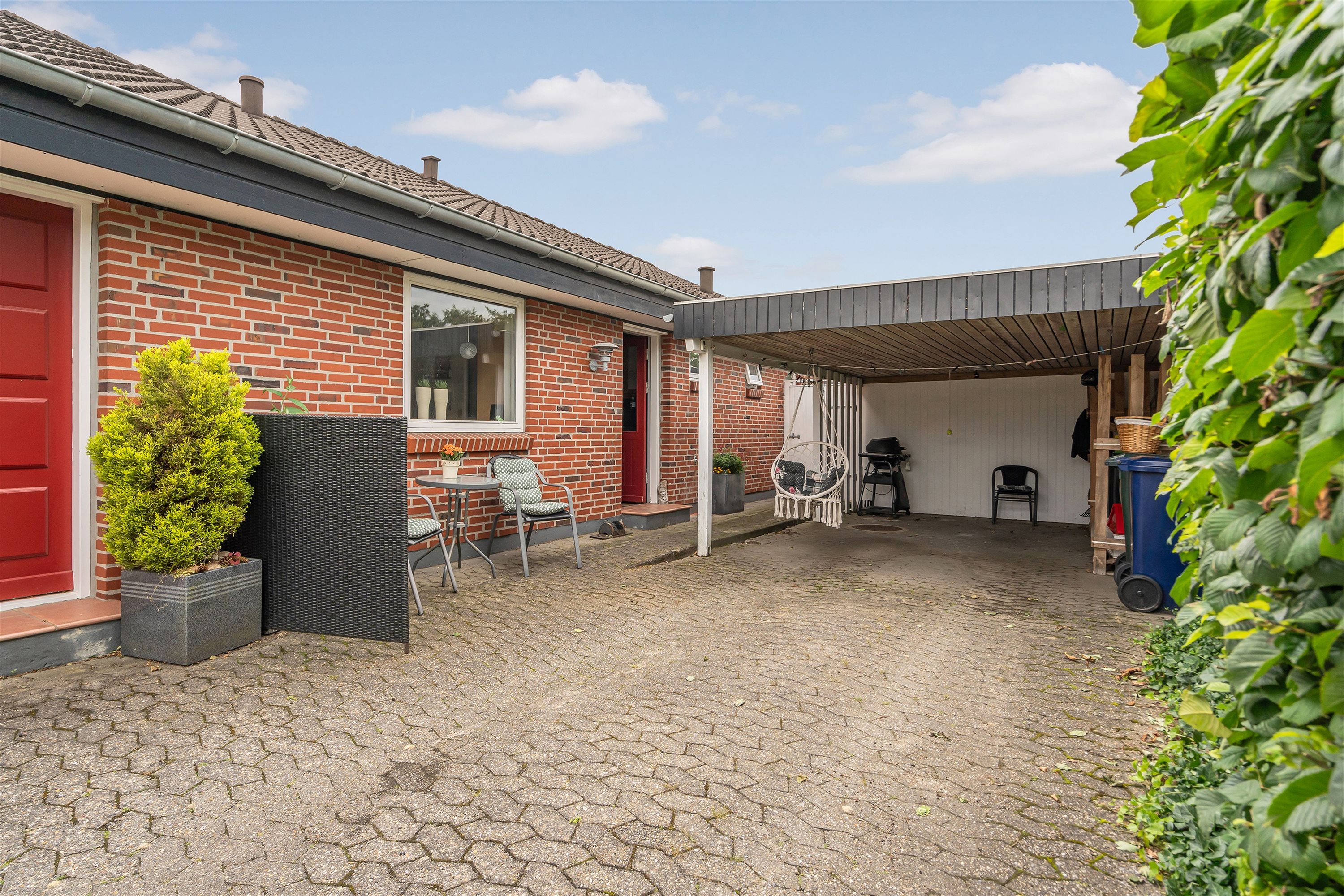 Fremhævet carport billede i fuldskærmstilstand. Billede af Egedesmindevej 114, 6715 Esbjerg N