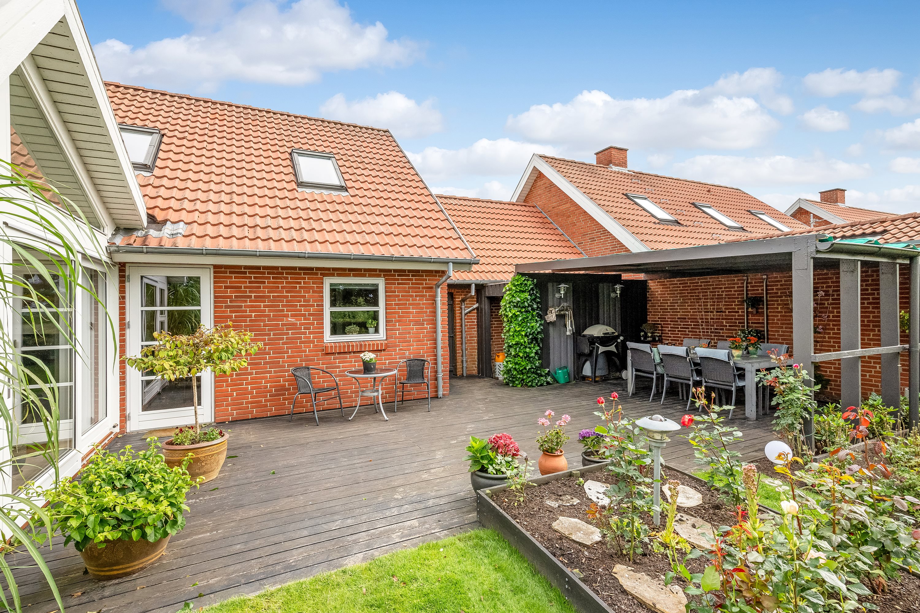 Fremhævet terrasse billede i fuldskærmstilstand. Billede af Kobberupvej 209, Mejrup, 7500 Holstebro