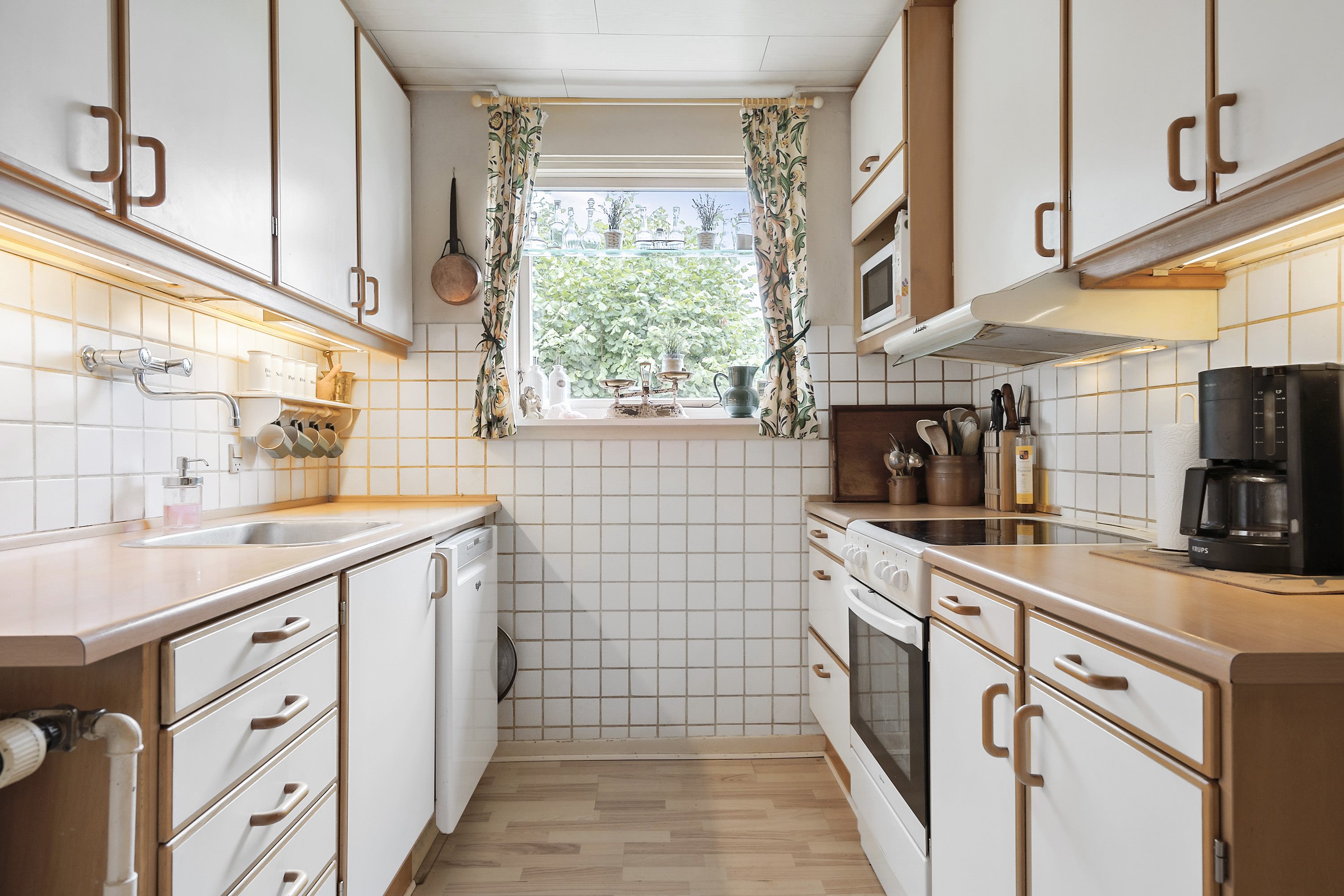 Fremhævet køkken billede i fuldskærmstilstand. Billede af Dalsvinget 14, 4600 Køge