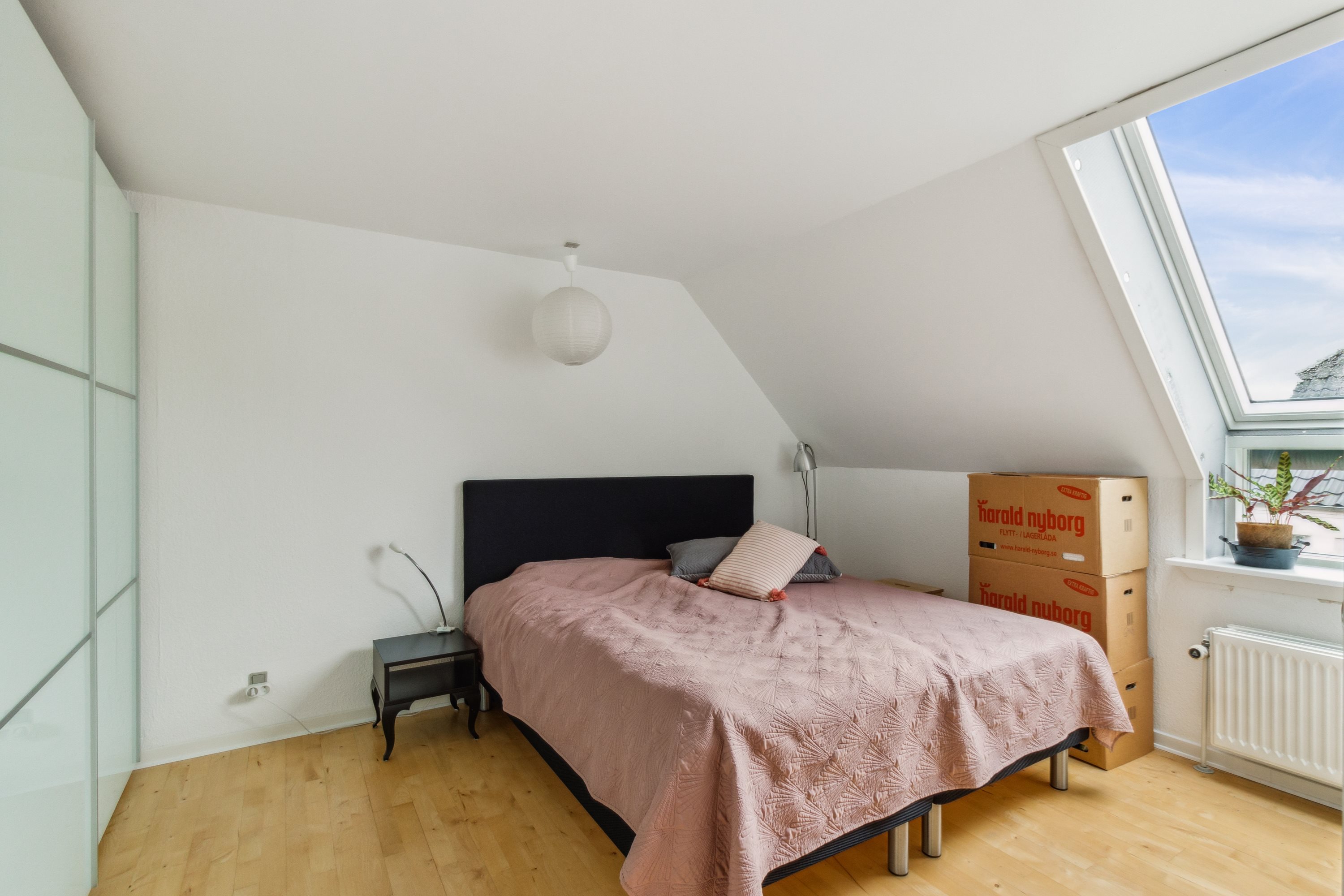 Fremhævet værelse billede i fuldskærmstilstand. Billede af Møllegården 4, 1., 6320 Egernsund