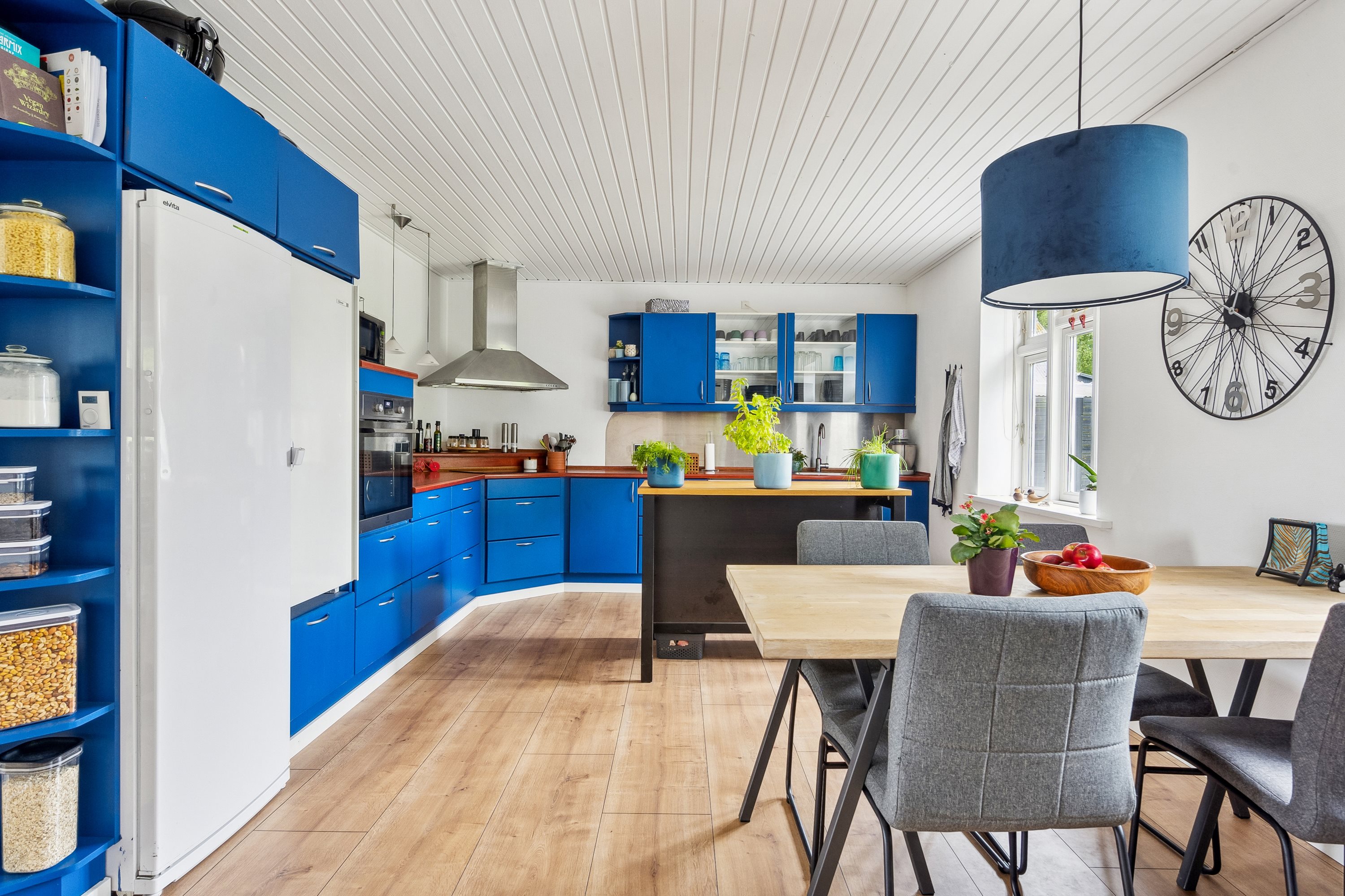 Fremhævet stue billede i fuldskærmstilstand. Billede af Gudumvej 66, 9260 Gistrup