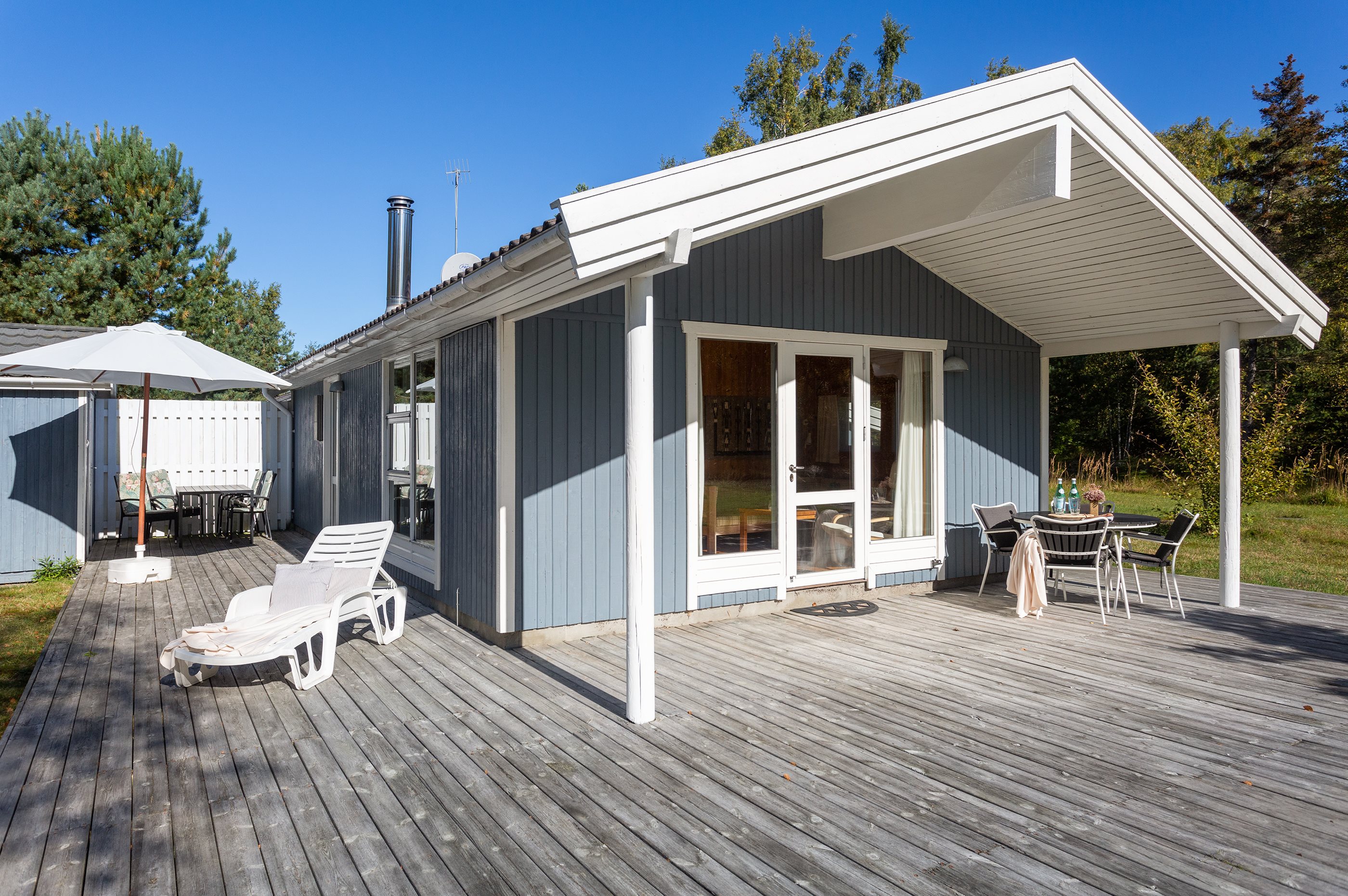 Fremhævet facade billede i fuldskærmstilstand. Billede af Gravens Jolle 4, Nordmarken, 9940 Læsø