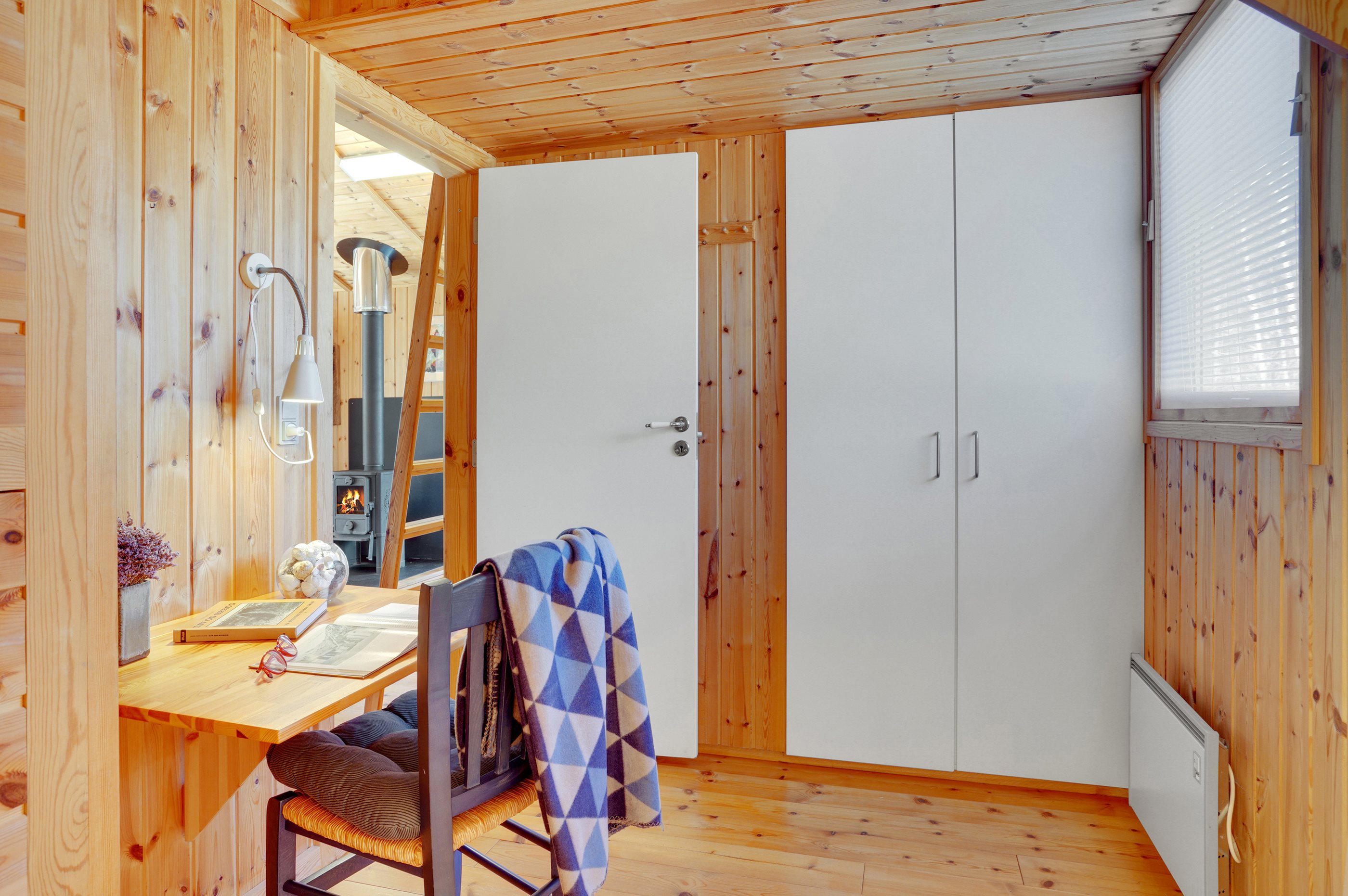 Fremhævet soveværelse billede i fuldskærmstilstand. Billede af Gravens Jolle 4, Nordmarken, 9940 Læsø