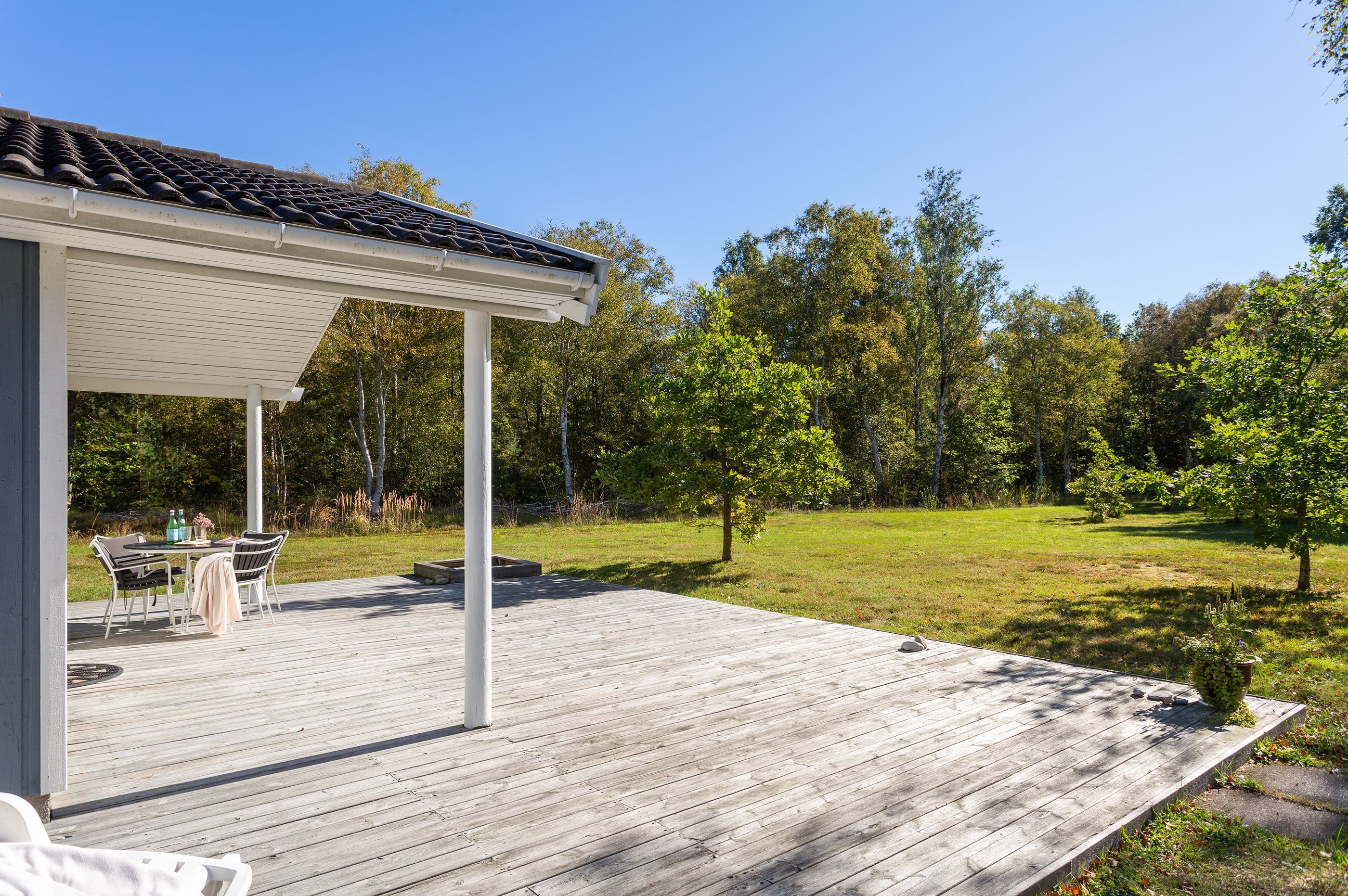 Fremhævet facade billede i fuldskærmstilstand. Billede af Gravens Jolle 4, Nordmarken, 9940 Læsø