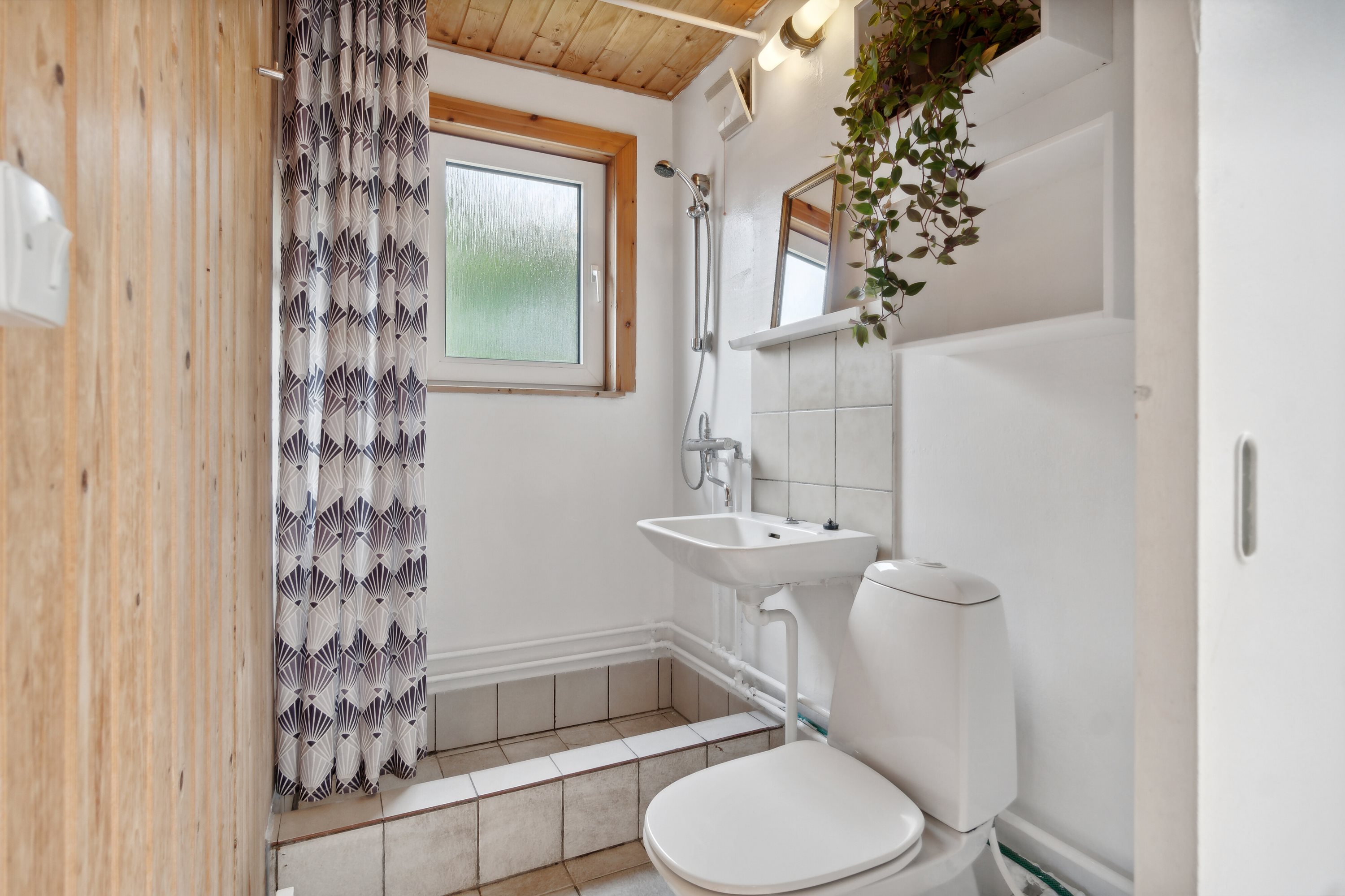 Fremhævet badeværelse billede i fuldskærmstilstand. Billede af Mølgaardsvej 37, Vorupør, 7700 Thisted