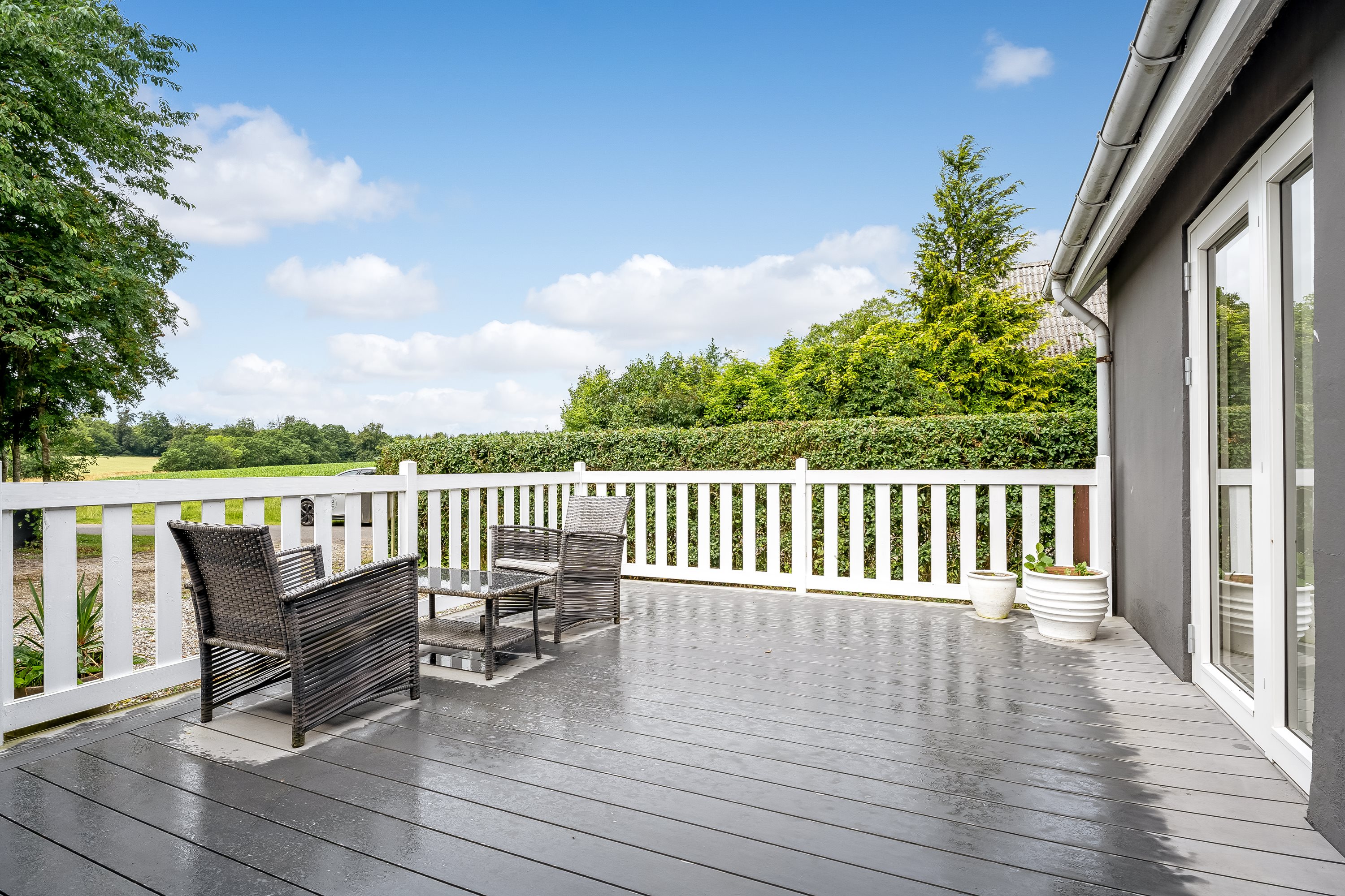 Fremhævet terrasse billede i fuldskærmstilstand. Billede af Viemosevej 18, Svinsbjerg, 4913 Horslunde