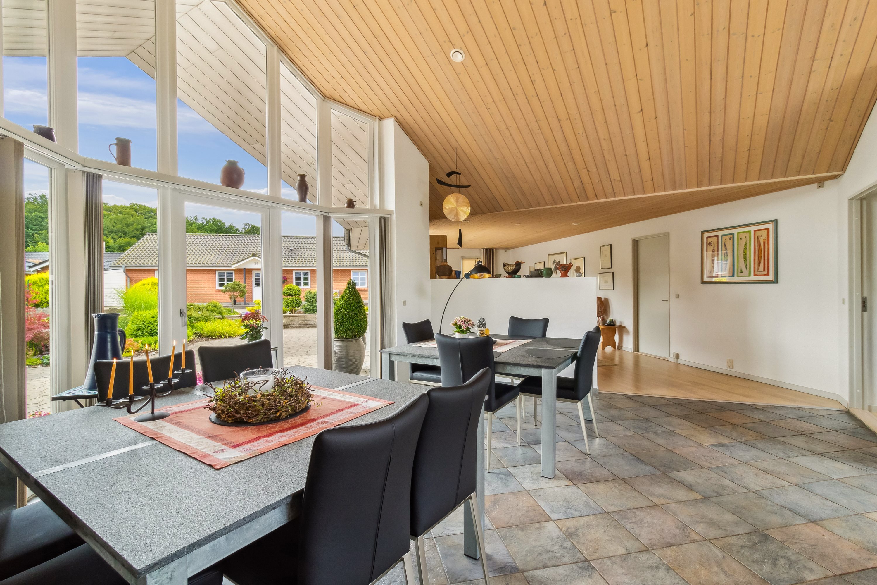 Fremhævet spisestue billede i fuldskærmstilstand. Billede af Tunneldal 19, 6330 Padborg