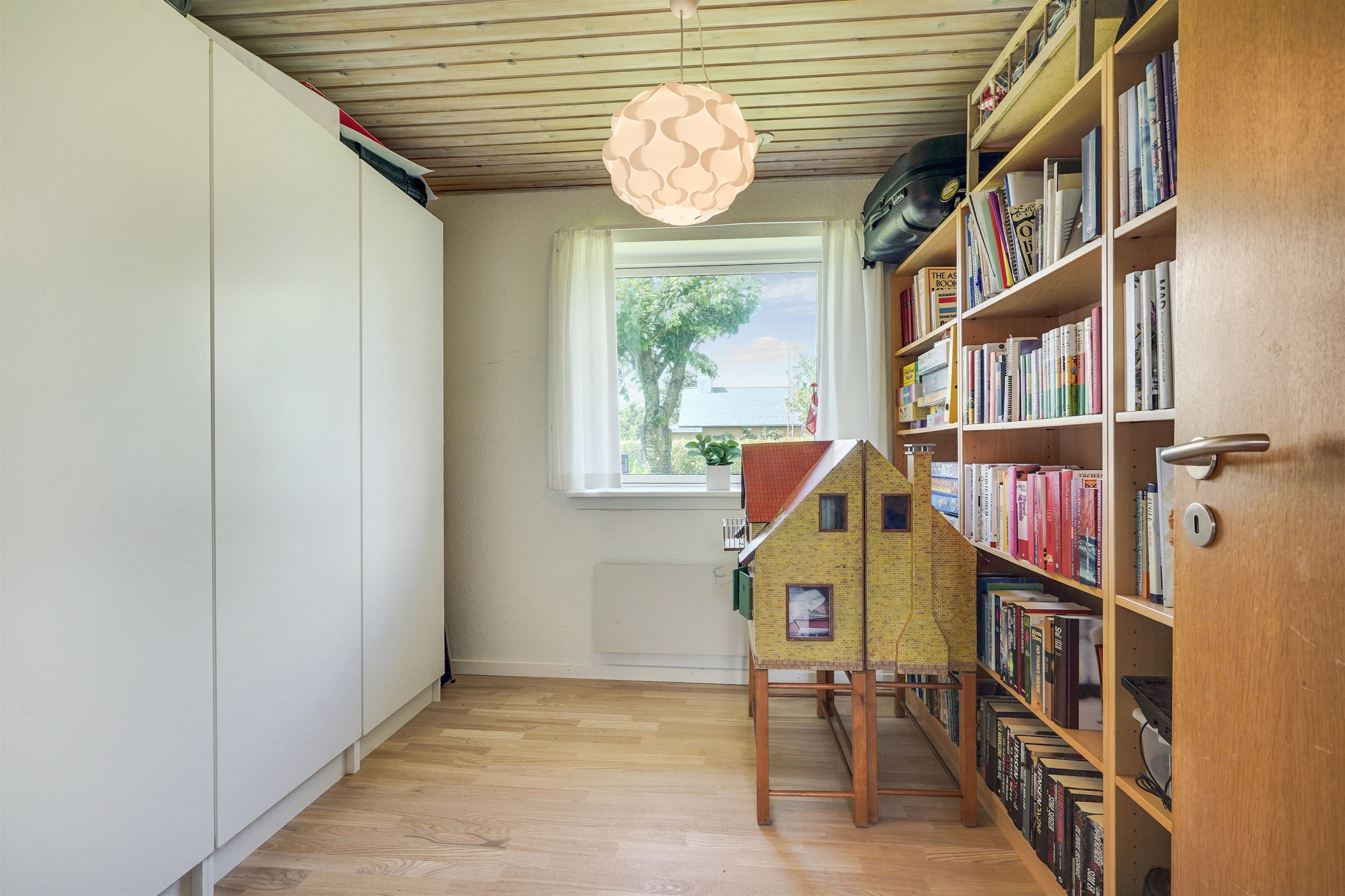 Fremhævet værelse billede i fuldskærmstilstand. Billede af Fyrrevænget 215, 7190 Billund