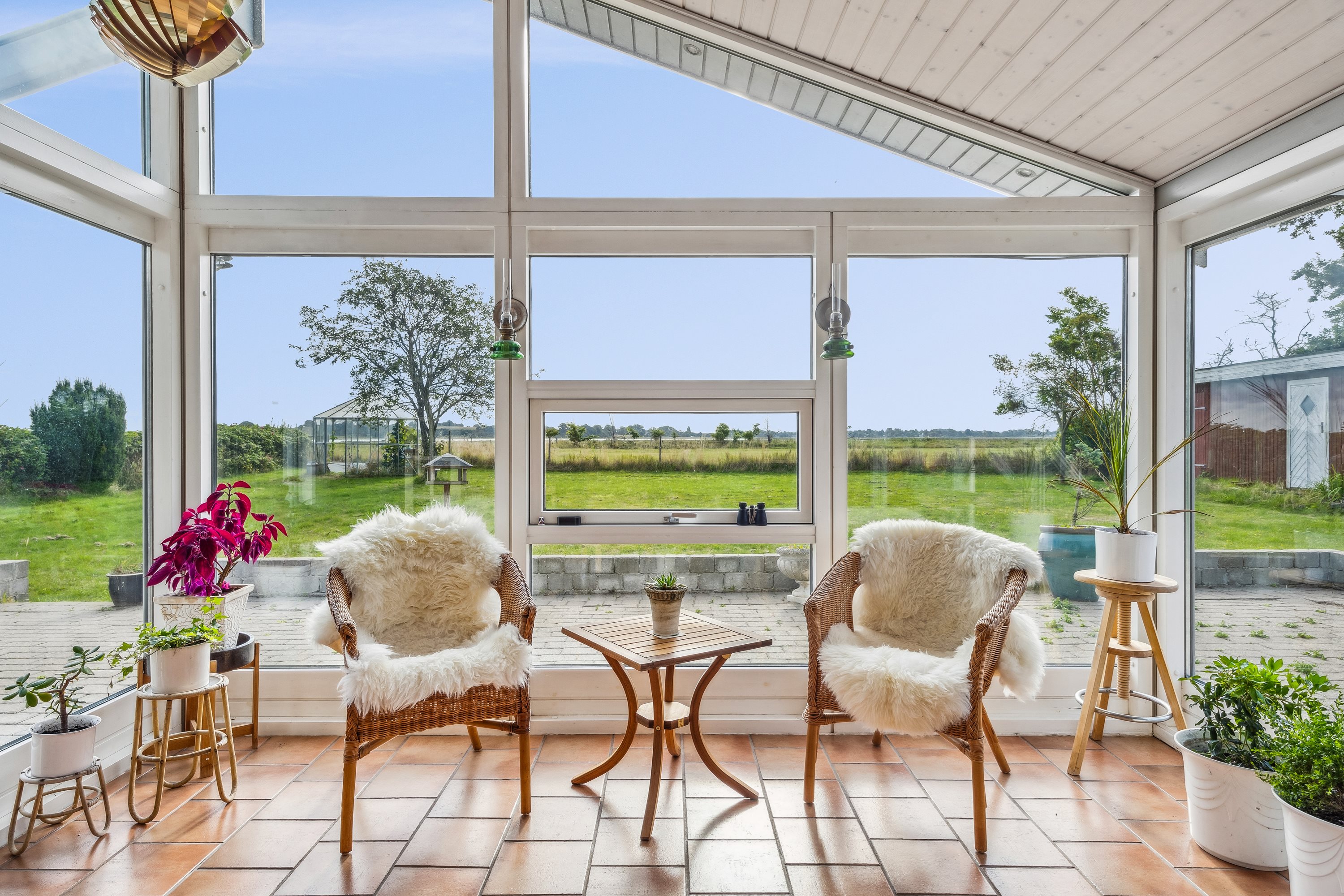 Fremhævet terrasse billede i fuldskærmstilstand. Billede af Tjørnevej 6, Reersø By, 4281 Gørlev