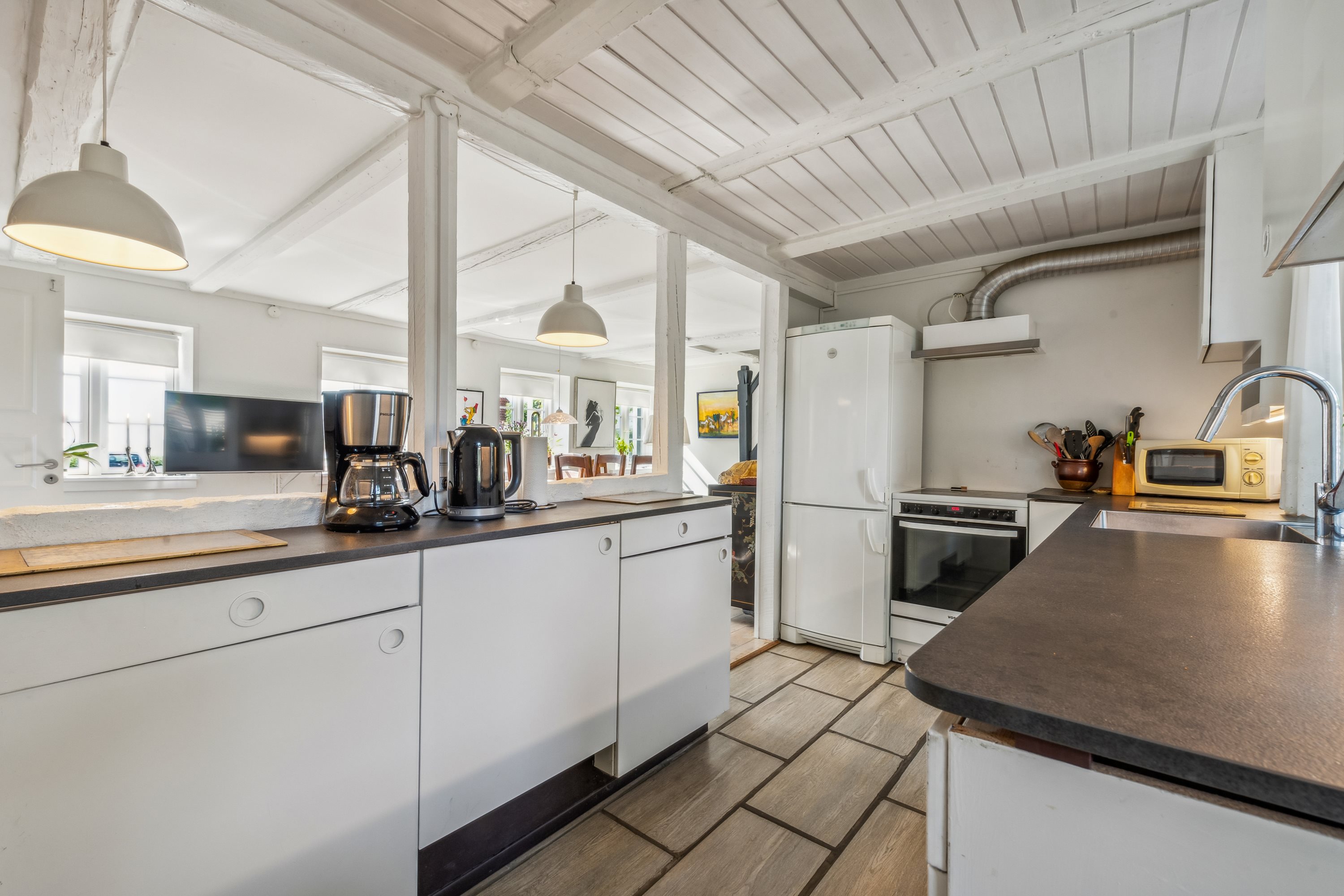 Fremhævet køkken billede i fuldskærmstilstand. Billede af Strandvejen 234A, Skotterup, 3070 Snekkersten