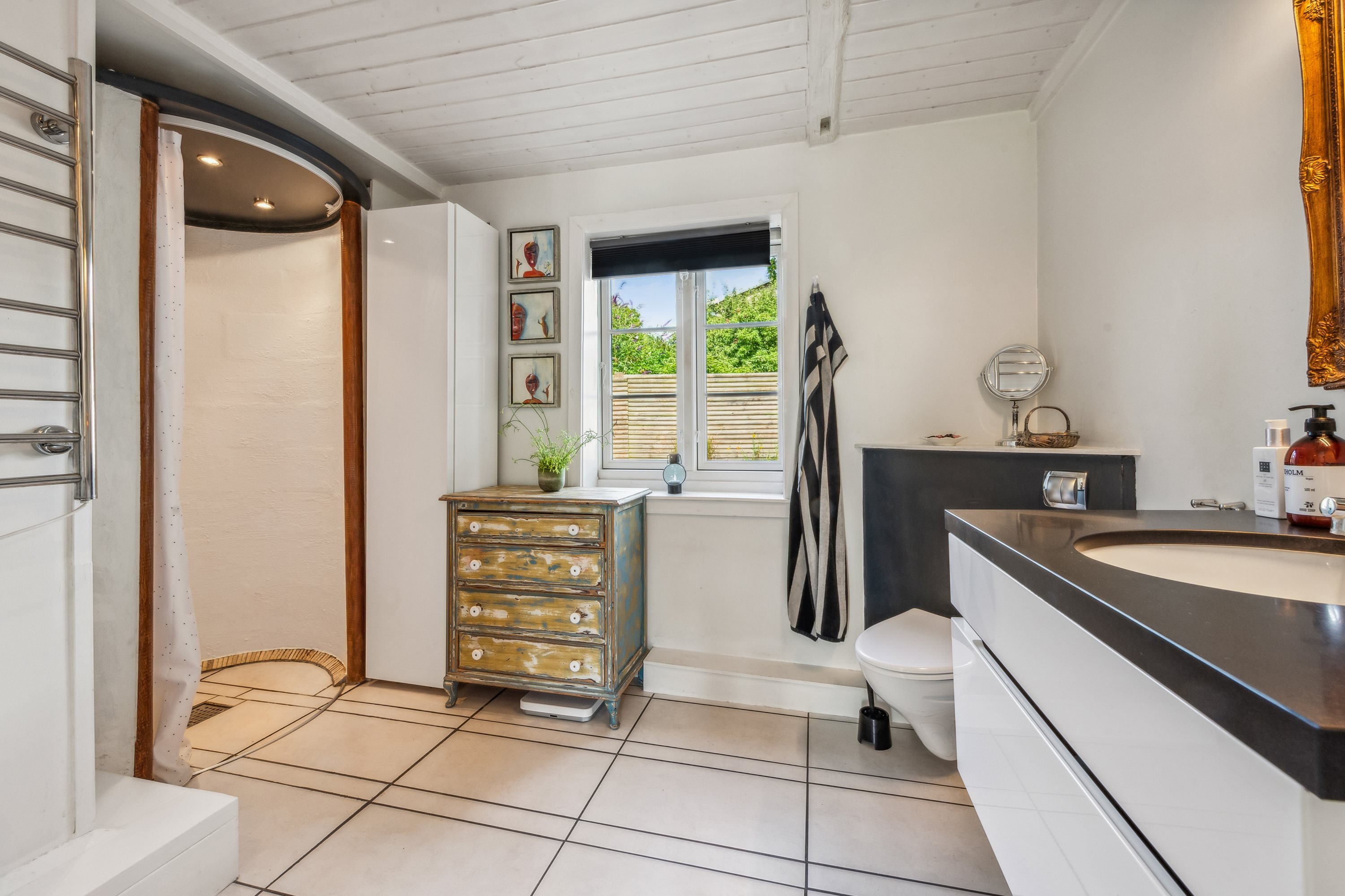 Fremhævet køkken billede i fuldskærmstilstand. Billede af Strandvejen 234A, Skotterup, 3070 Snekkersten