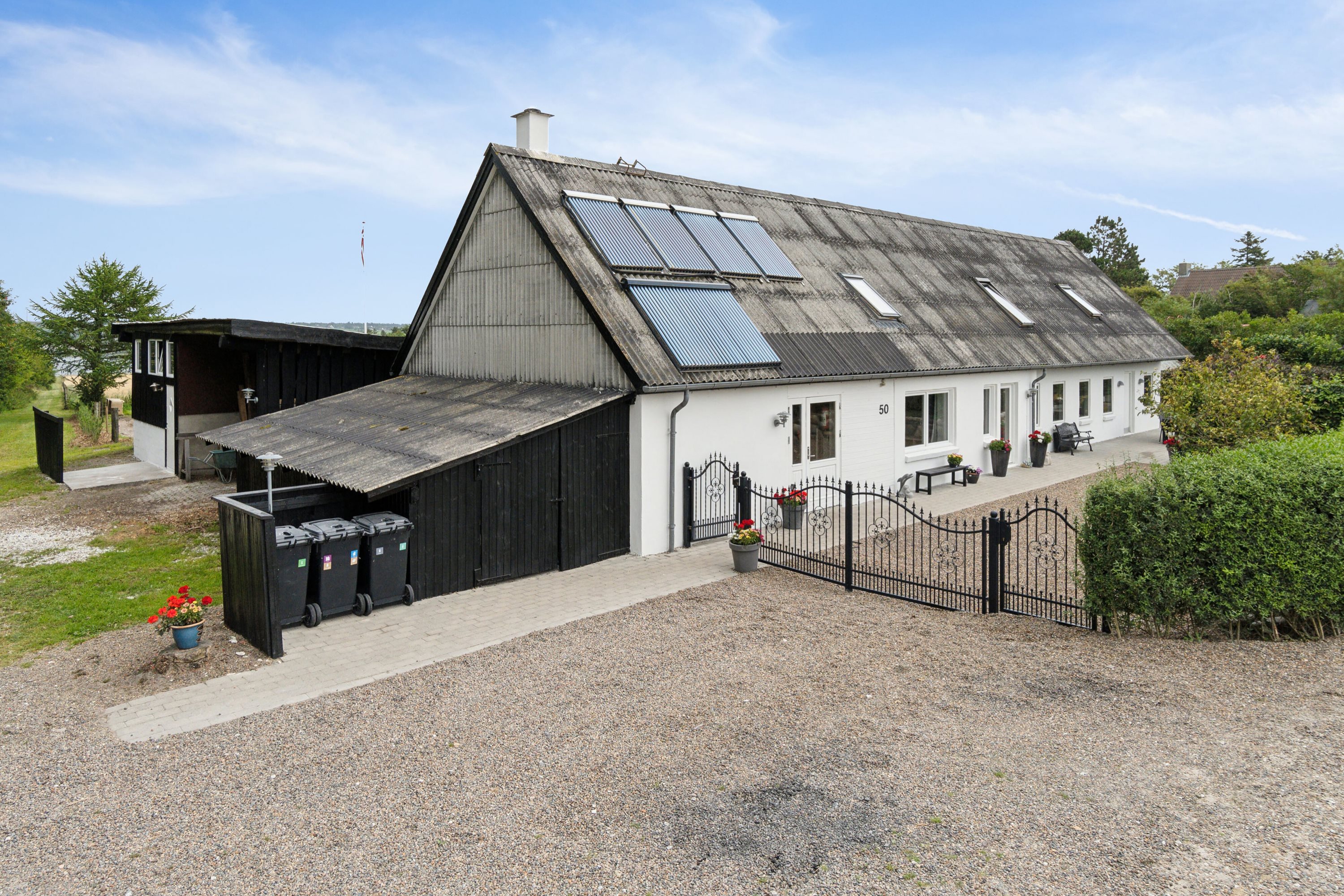 Fremhævet set fra vejen billede i fuldskærmstilstand. Billede af Sårupvej 50, Sårup, 7730 Hanstholm