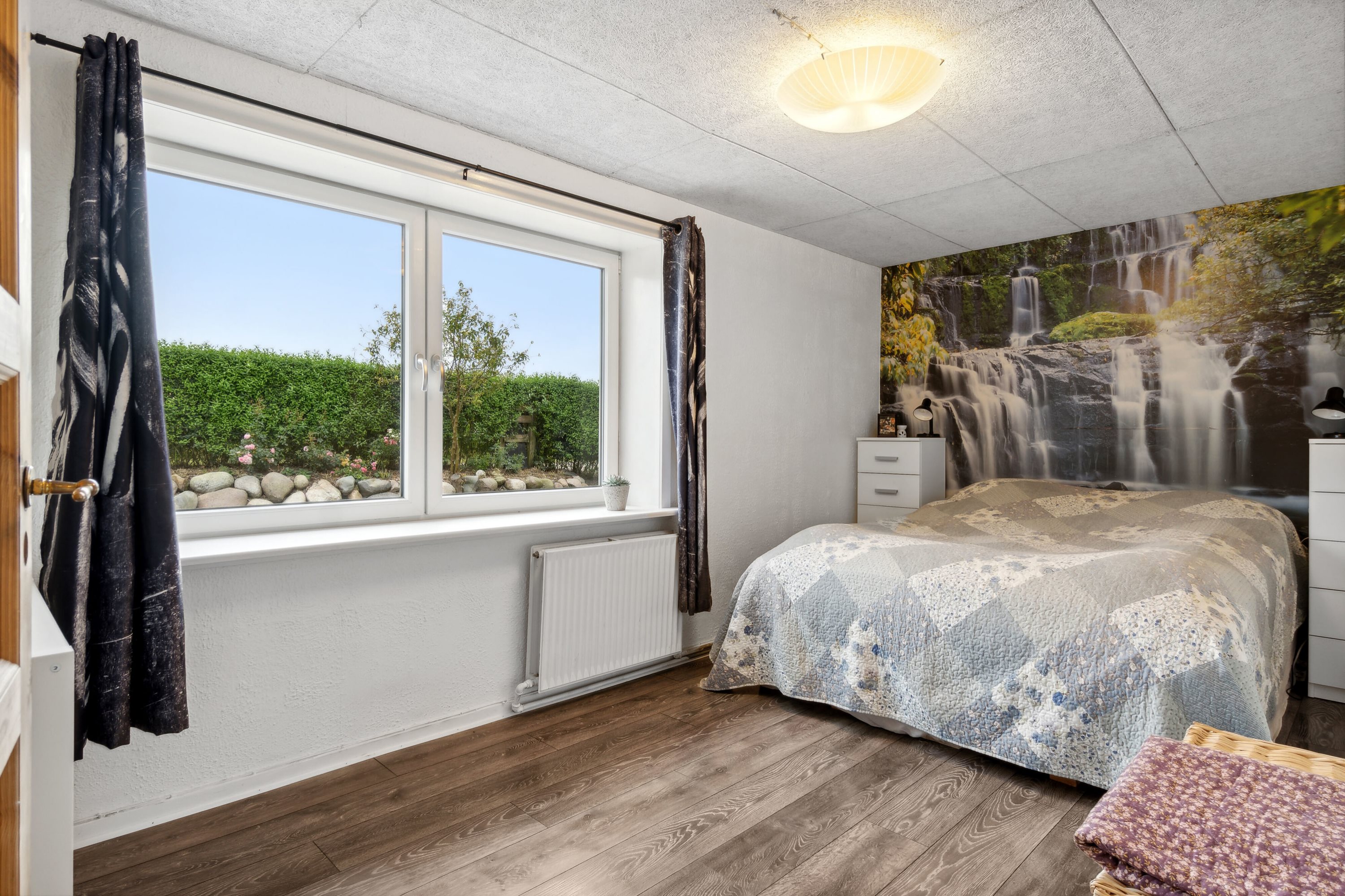 Fremhævet soveværelse billede i fuldskærmstilstand. Billede af Sårupvej 50, Sårup, 7730 Hanstholm