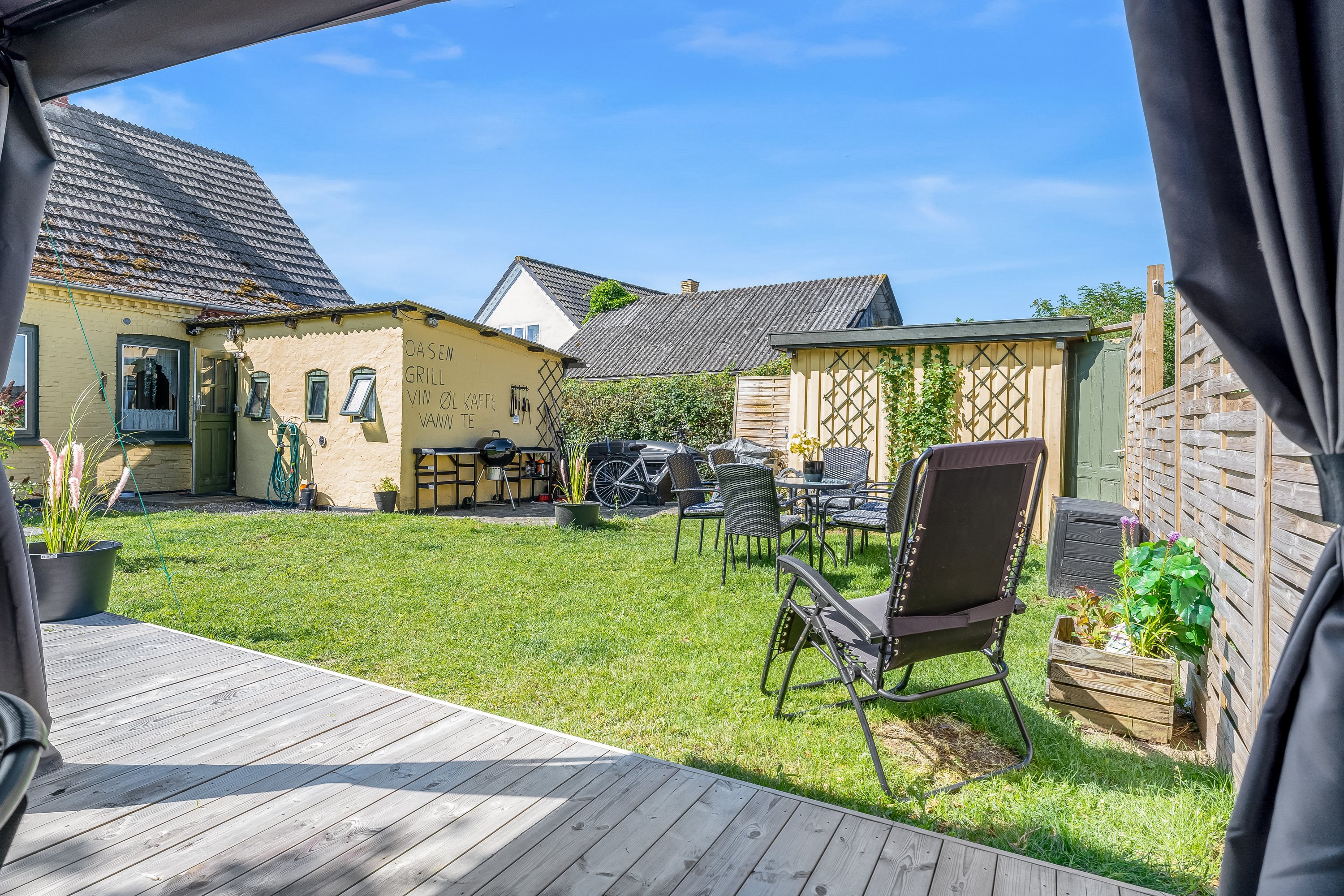 Fremhævet overdækket terrasse billede i fuldskærmstilstand. Billede af Vesternæsvej 18, 4900 Nakskov