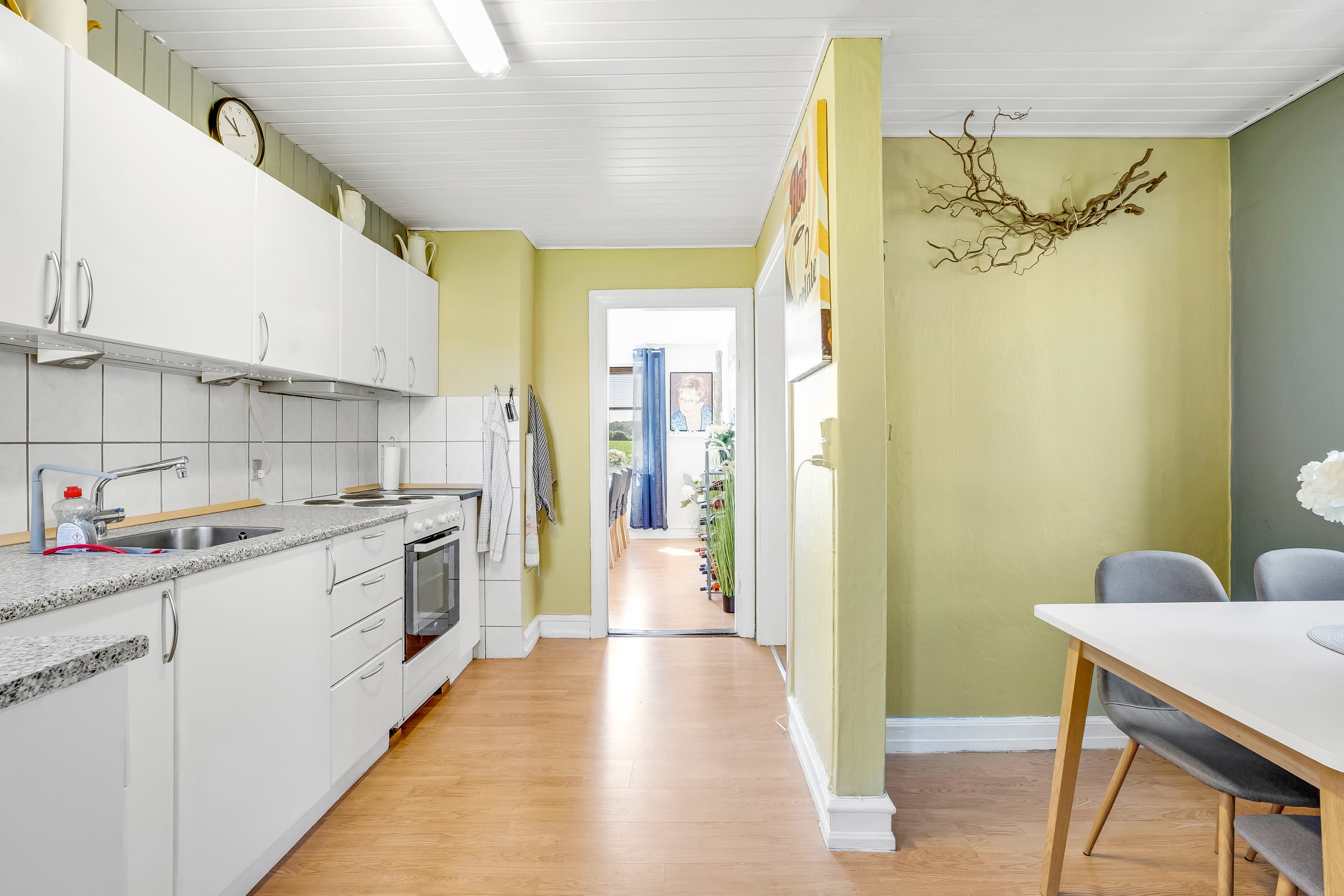 Fremhævet køkken billede i fuldskærmstilstand. Billede af Vesternæsvej 18, 4900 Nakskov