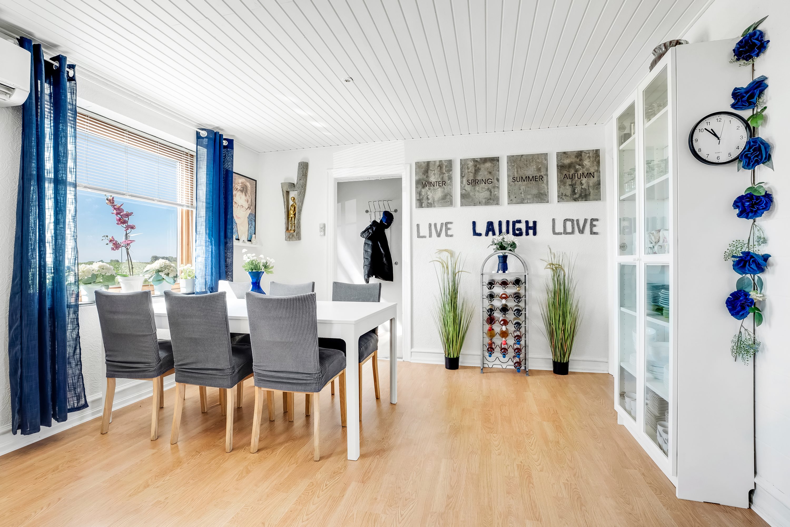 Fremhævet stue billede i fuldskærmstilstand. Billede af Vesternæsvej 18, 4900 Nakskov