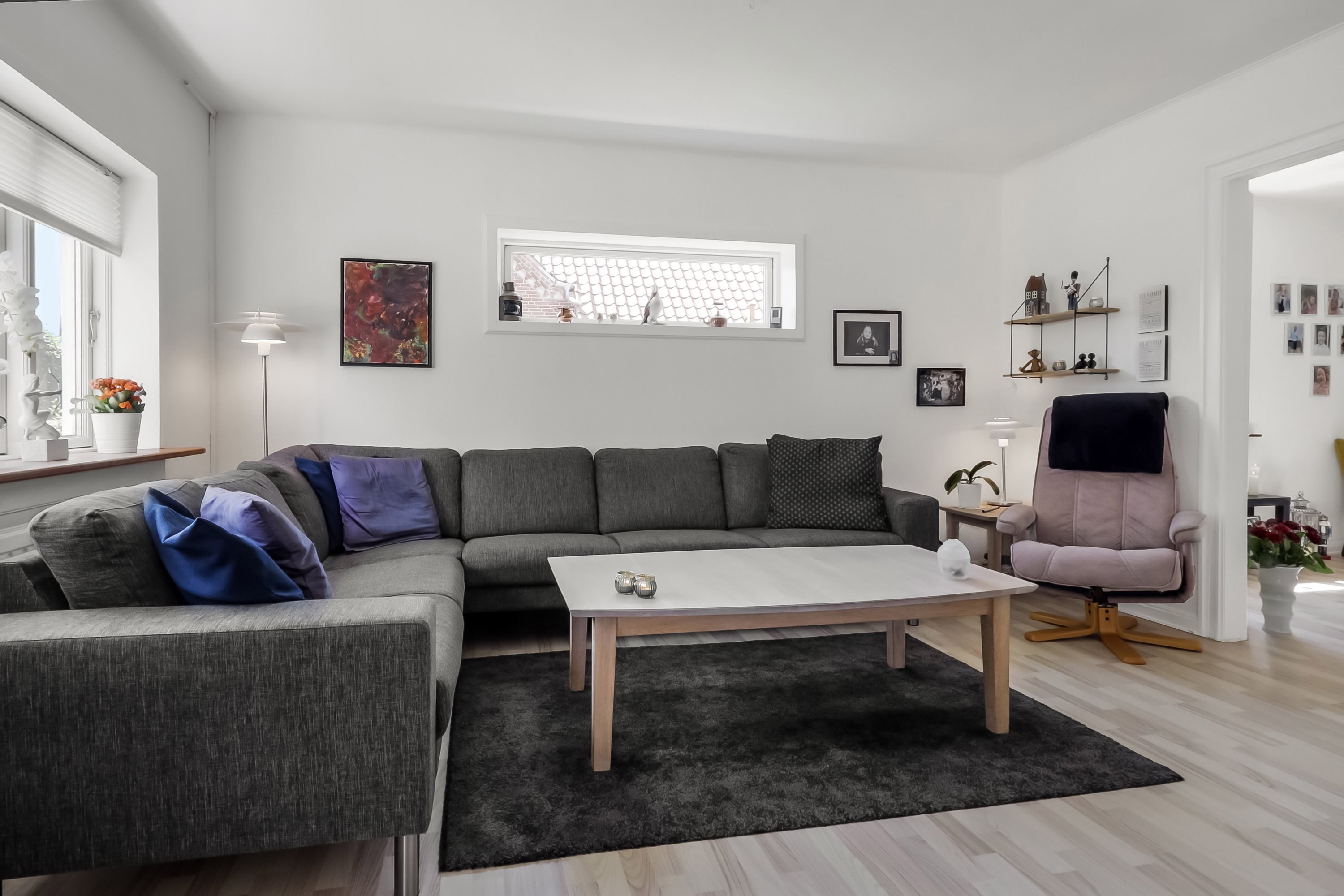 Fremhævet stue billede i fuldskærmstilstand. Billede af Østergade 27, 5874 Hesselager