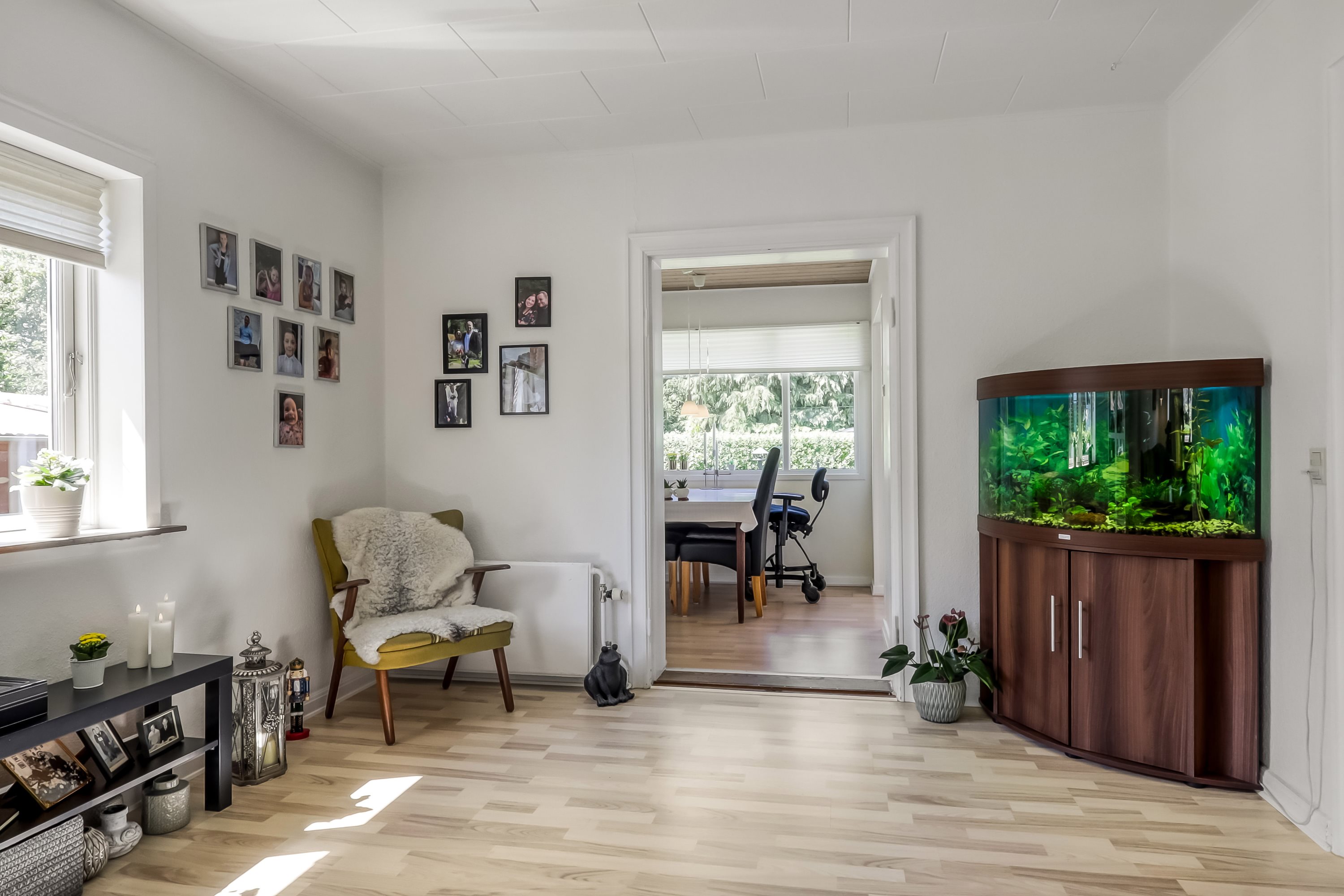 Fremhævet stue billede i fuldskærmstilstand. Billede af Østergade 27, 5874 Hesselager