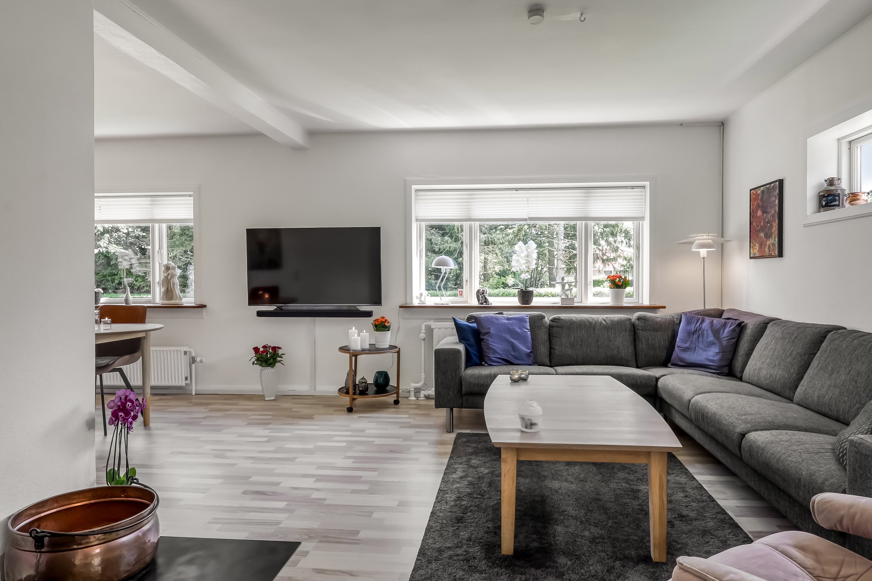 Fremhævet stue billede i fuldskærmstilstand. Billede af Østergade 27, 5874 Hesselager