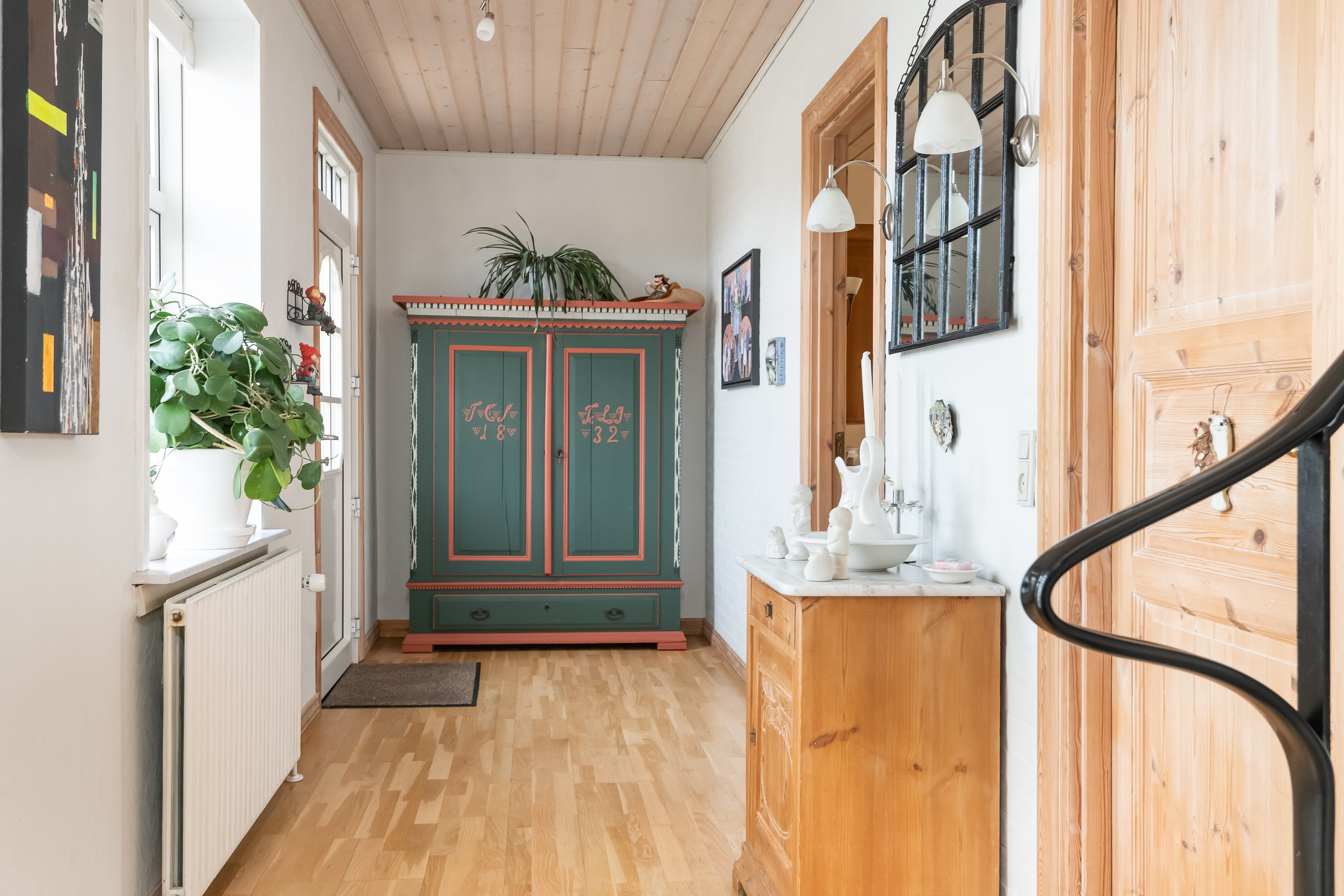 Miniaturebillede 2: entré. Billede af Hjørringvej 413, 9750 Østervrå